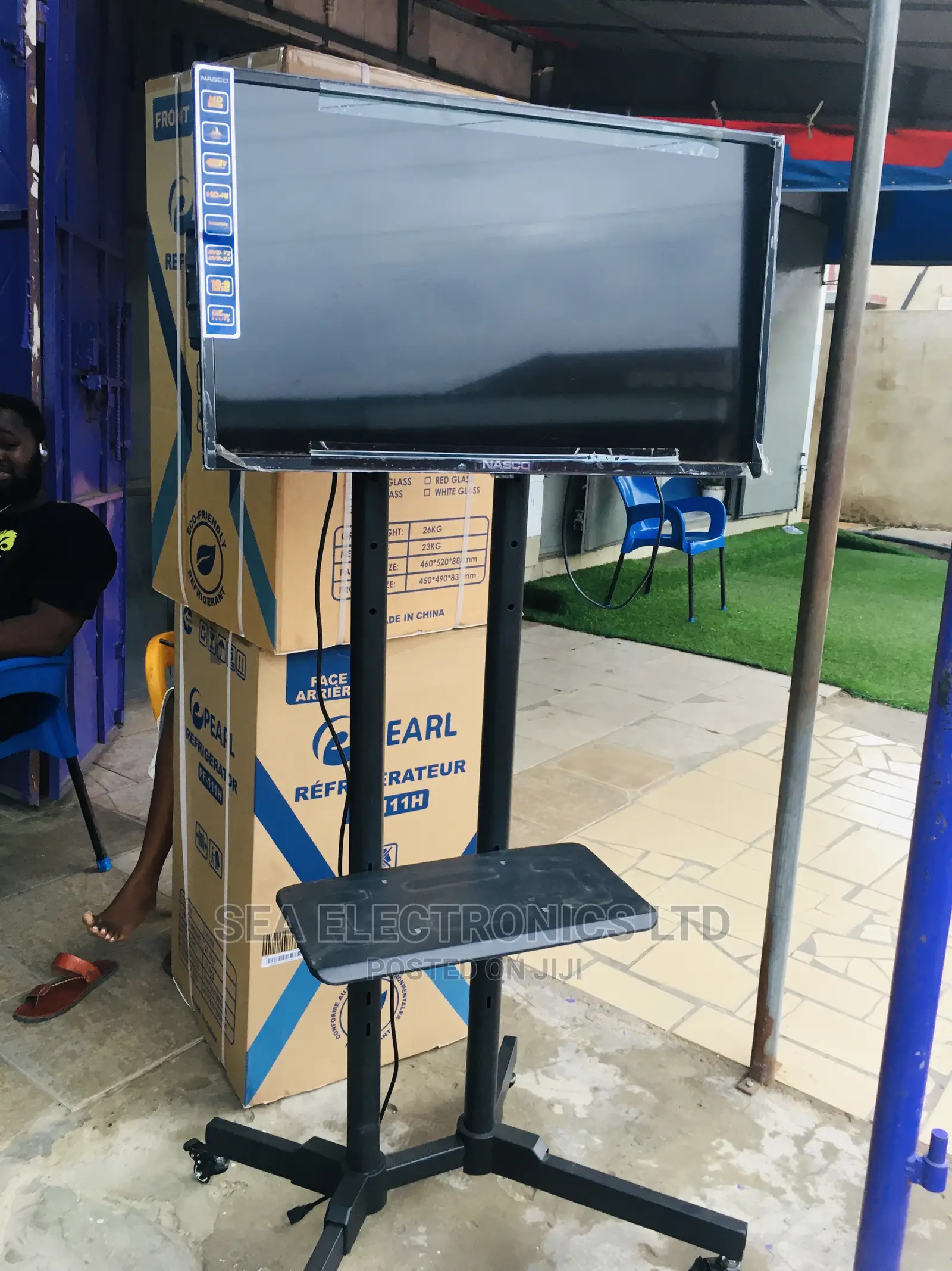 Affordable Tv Stand Trolley for TVS 32-70 Inch