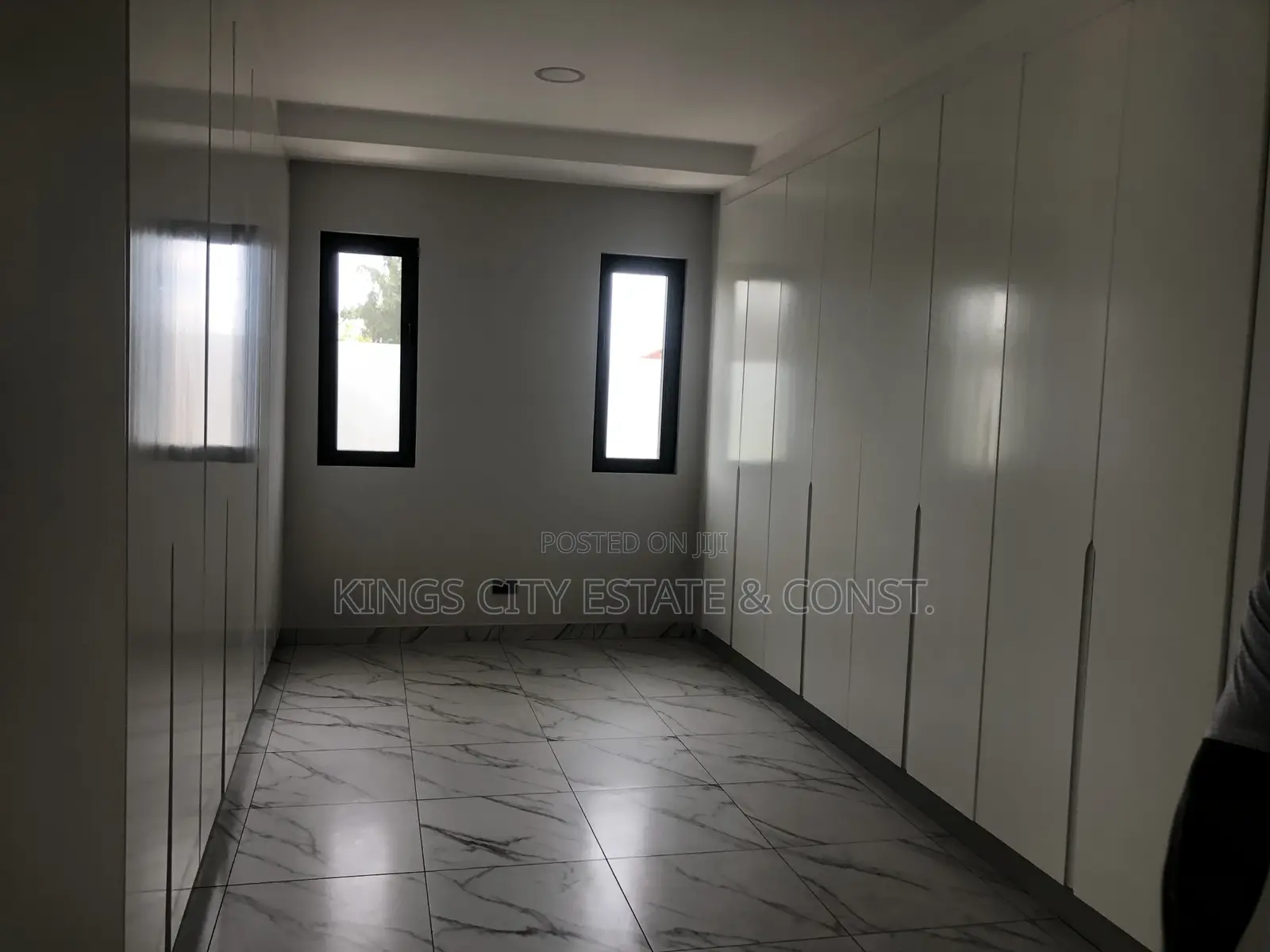 5bdrm House in Multi-Choice, Abelemkpe for sale