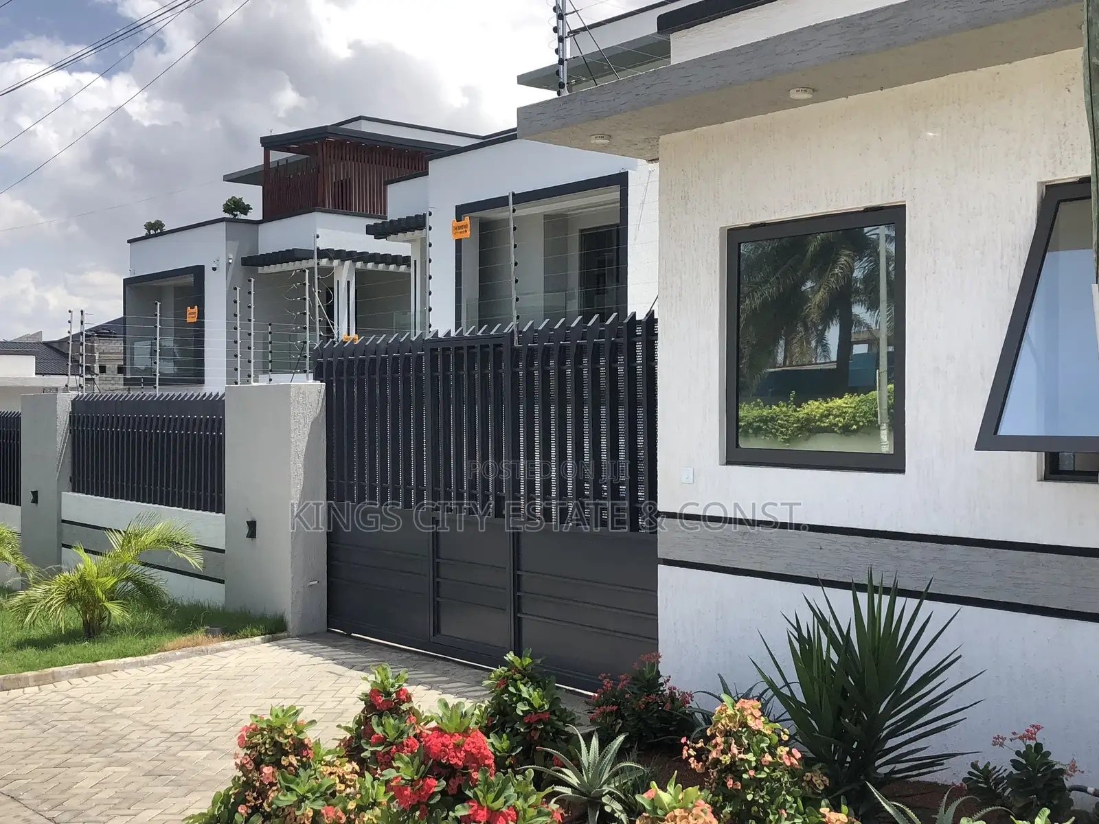 5bdrm House in Multi-Choice, Abelemkpe for sale