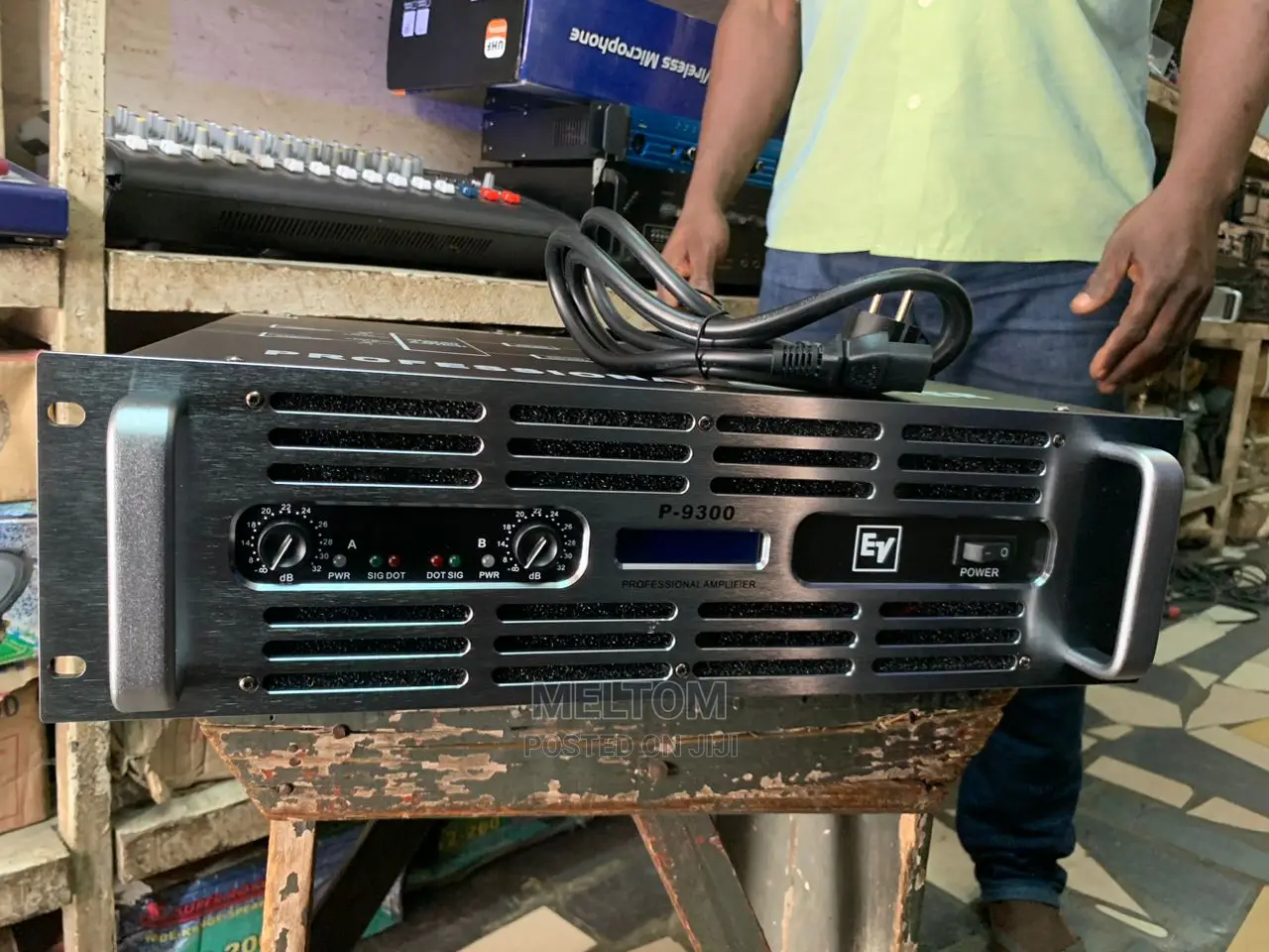 Ev P-9300 3U PRO Amplifier