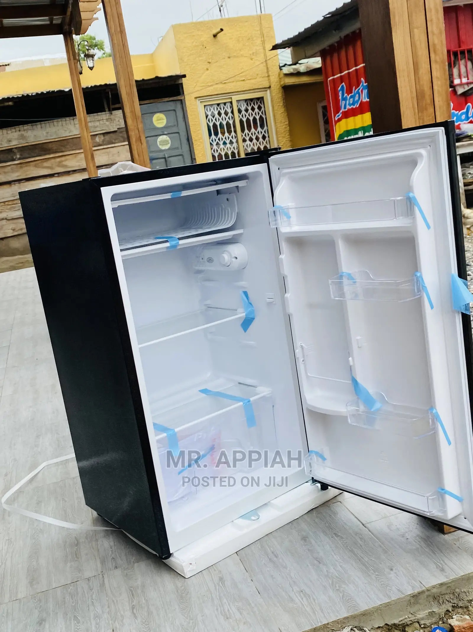 (rf-108)Fast,Reliable Affordable Rainbow Top Freezer Fridge