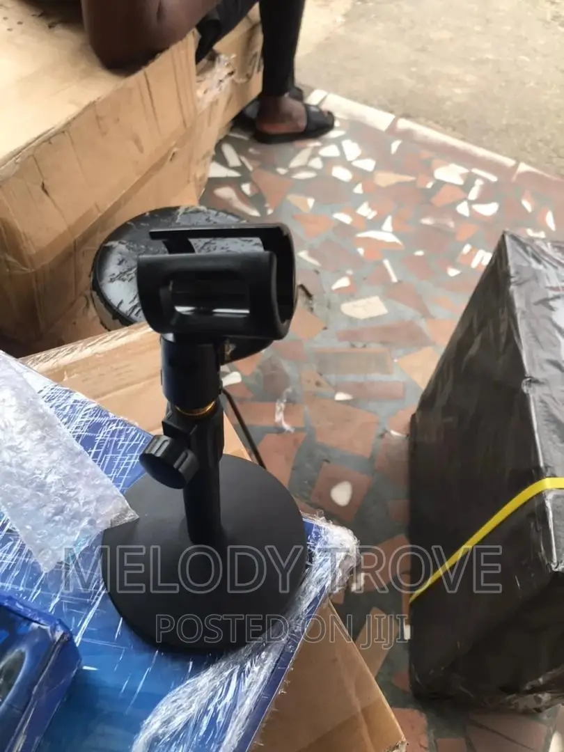 Affordable Tabletop/Desktop Microphone Stand
