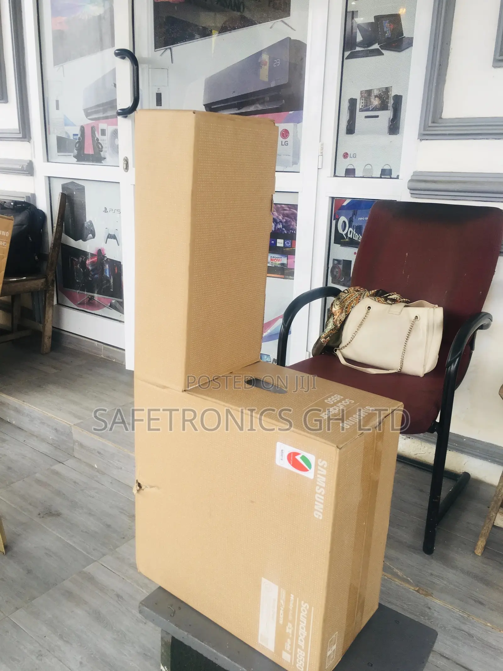 Brand New B550 Samsung Bluetooth Soundbar 