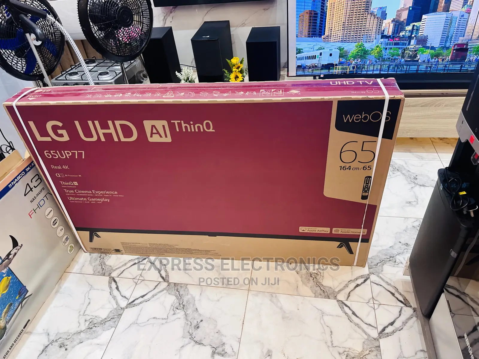 Wide Range of Colors UHD LG Up7760 65” Smart Display