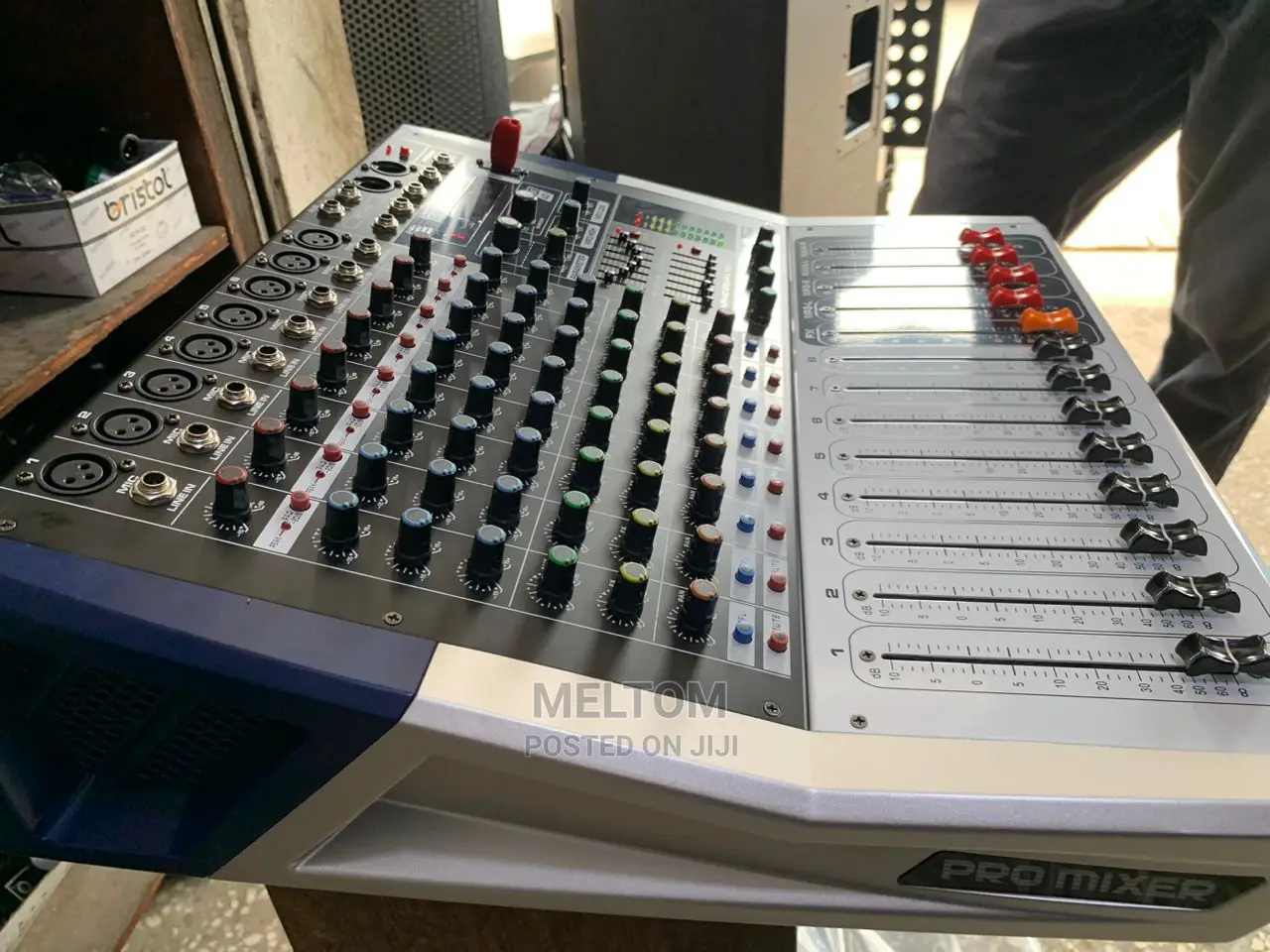 8channels Powered Amplified Mixer (Yamaha)