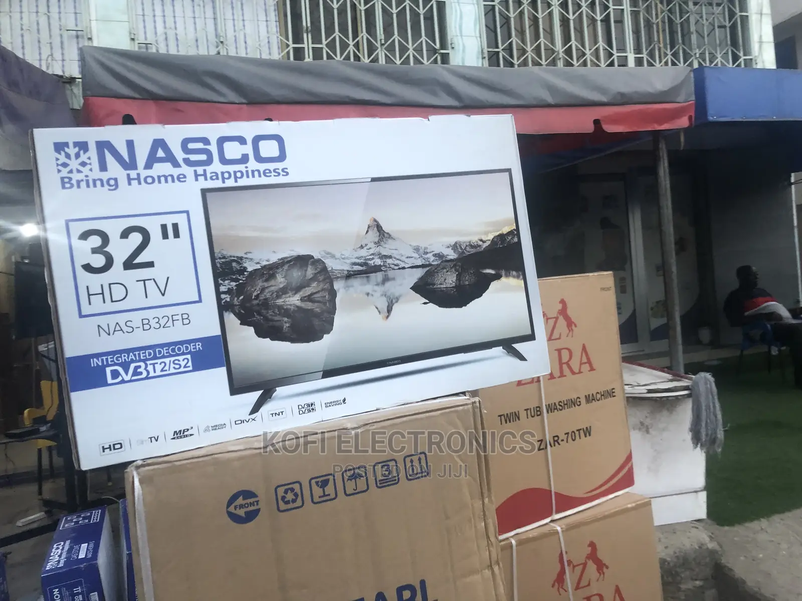 Get Entertained W/Nasco 32'' NAS- B32FB Digital Satellite TV