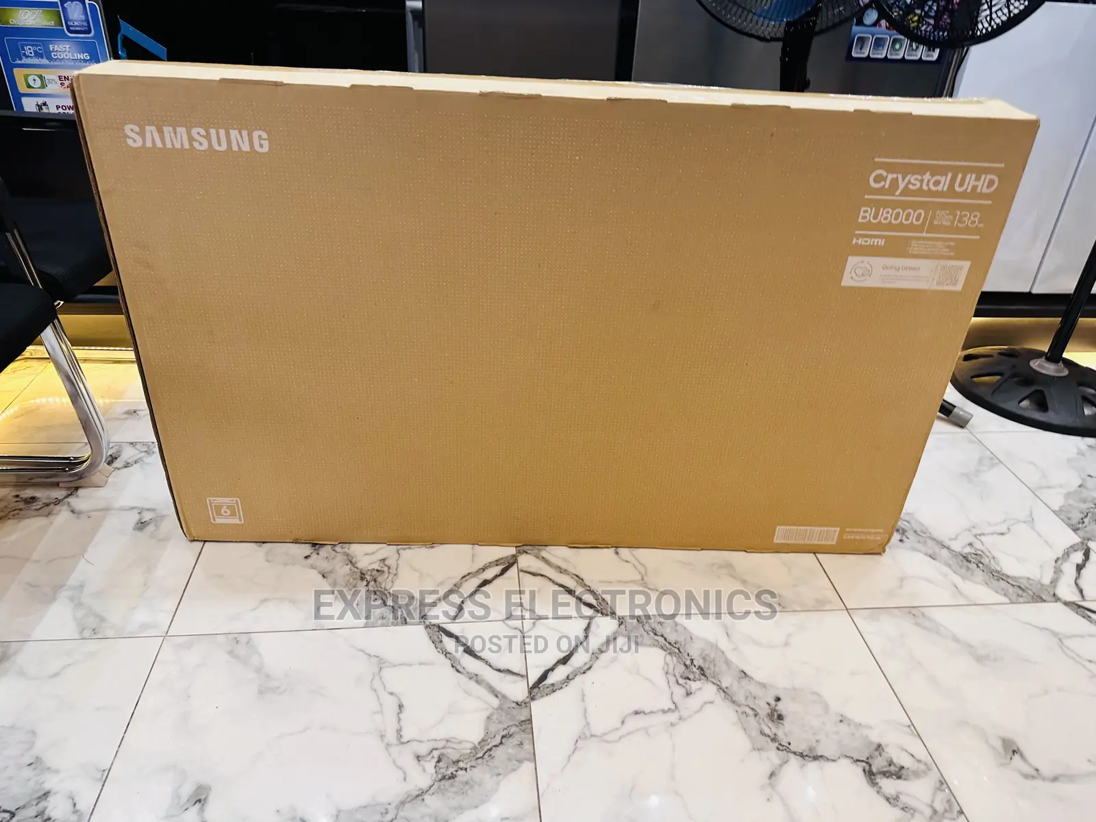 Adorable  Samsung UHD 55”Series 8 Smart