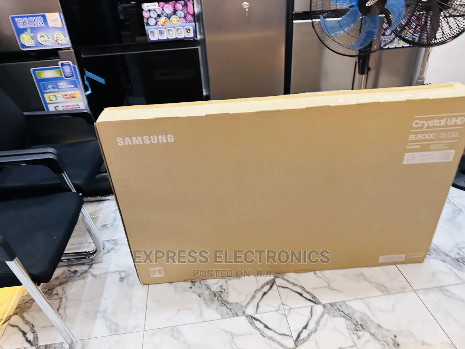 Adorable  Samsung UHD 55”Series 8 Smart