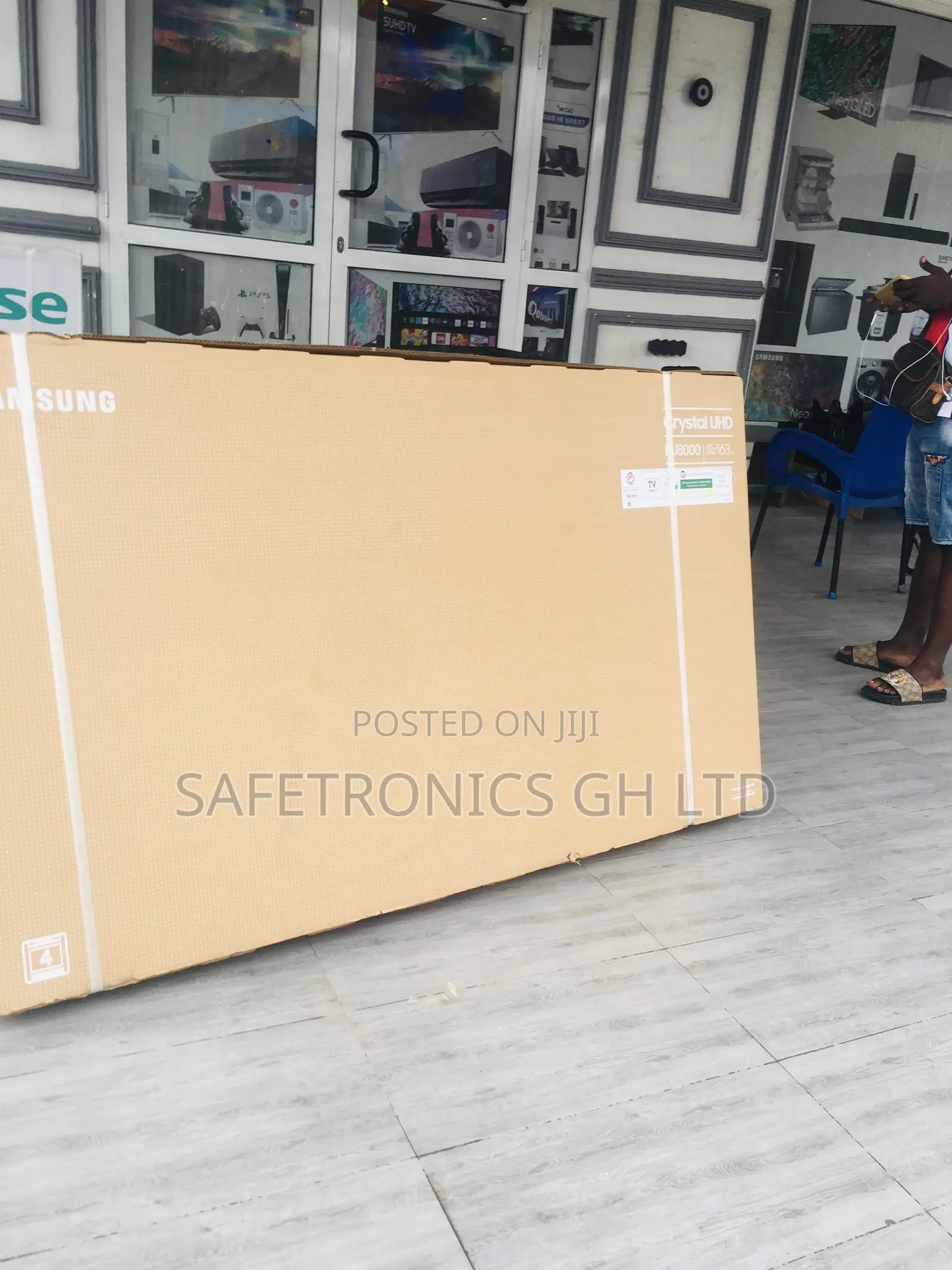  Samsung Clear 65 Inches BU80 Glosyy LED Tv 