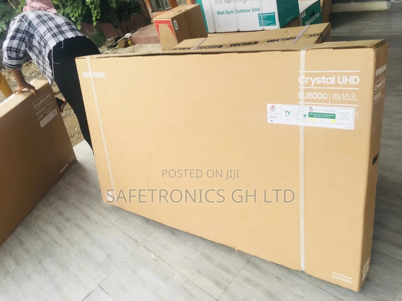 High Quality LED Crystal UHD Glossy Samsung 65 Inches Tv