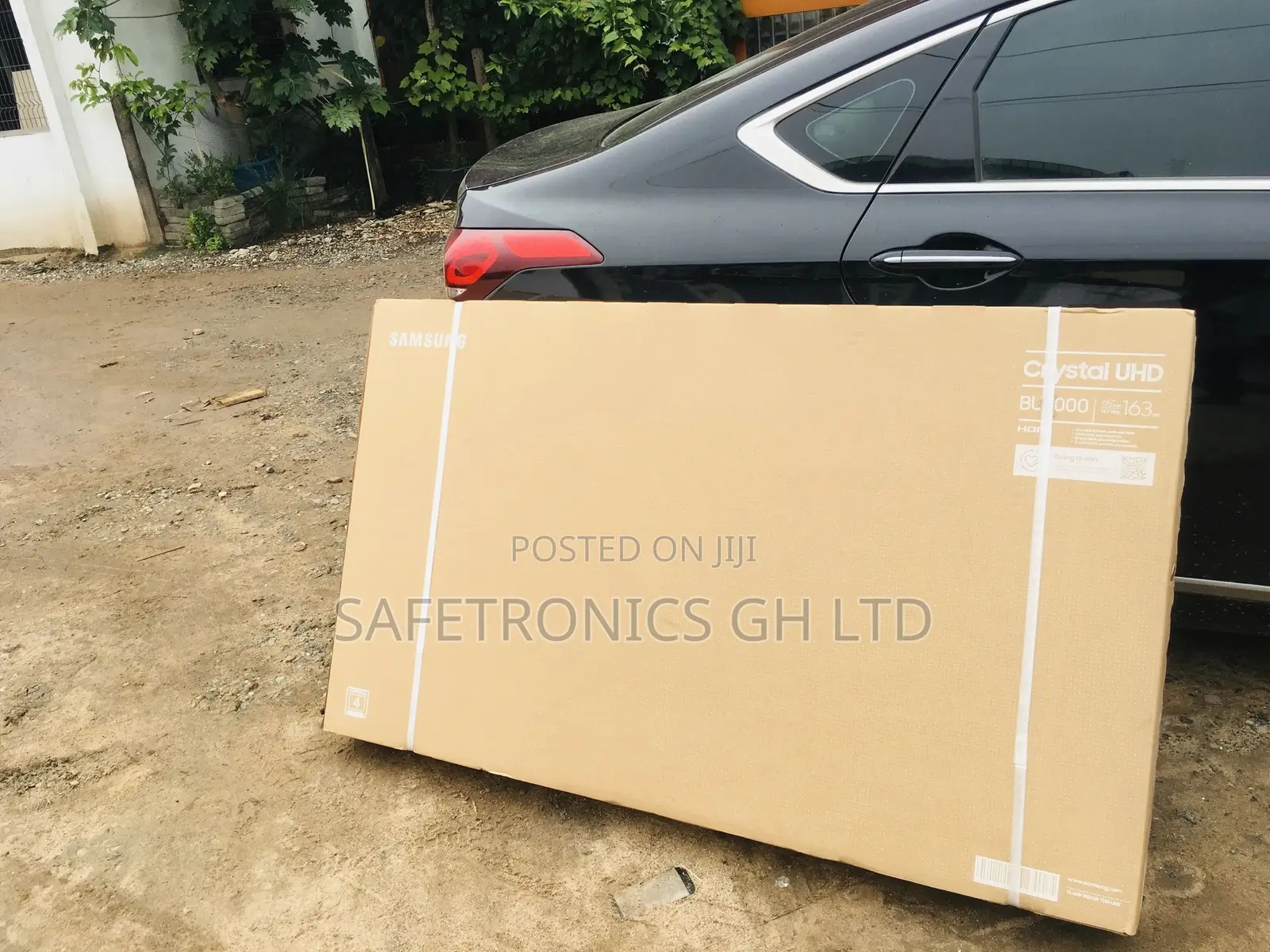 New Samsung 65 Inches Glossy LED Crystal Au70 