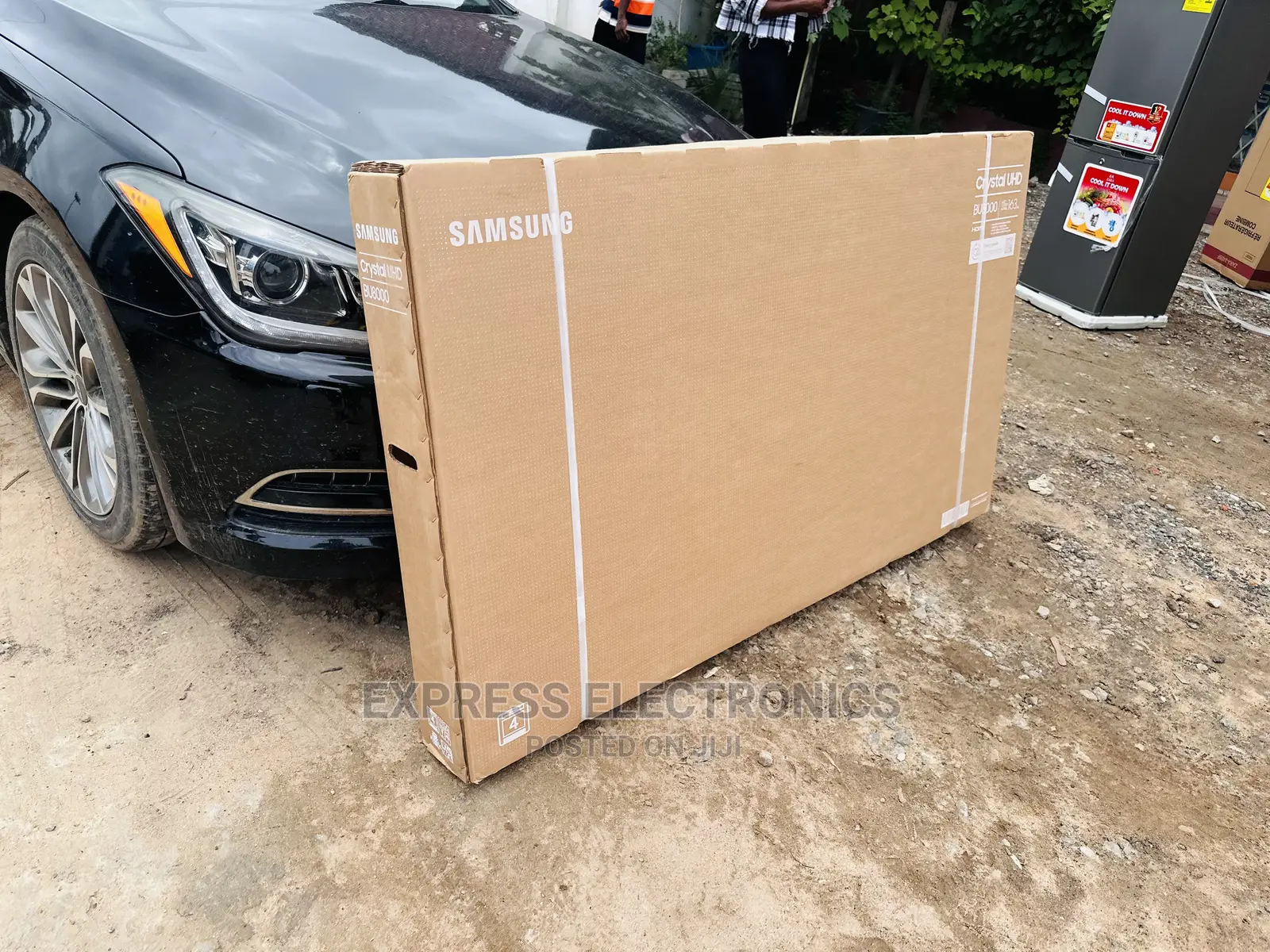 High Quality Sleek Brightness  UHD Samsung 65”Au7092 Tv