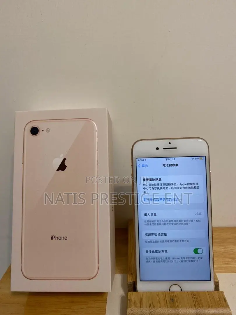 New Apple iPhone 8 64 GB Silver