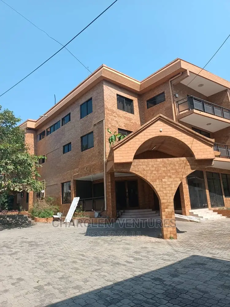 10bdrm House in Charclem Ventures, East Legon for rent