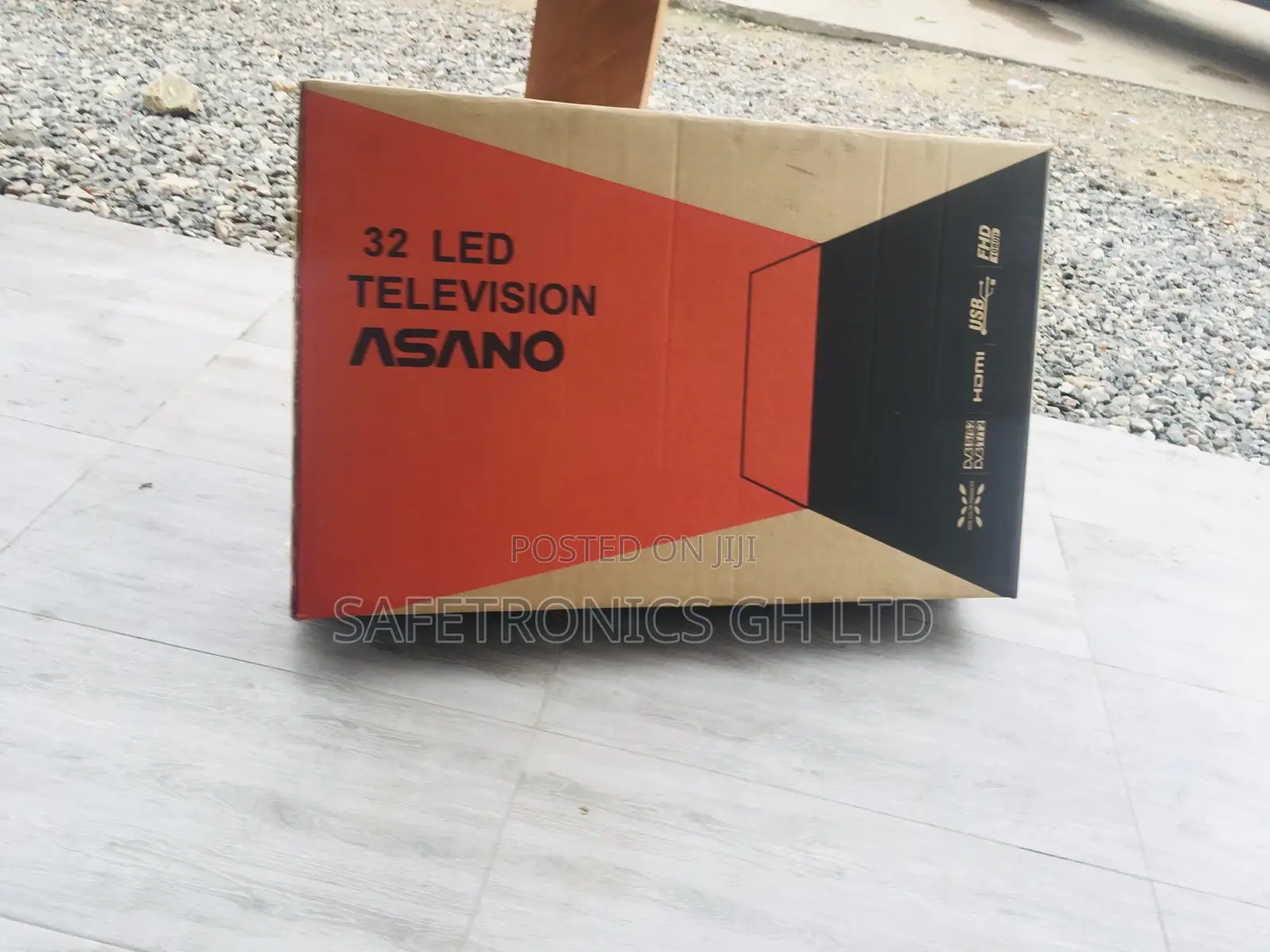 Stay Connected to 32 Inches Glossy Led Asaon Tv