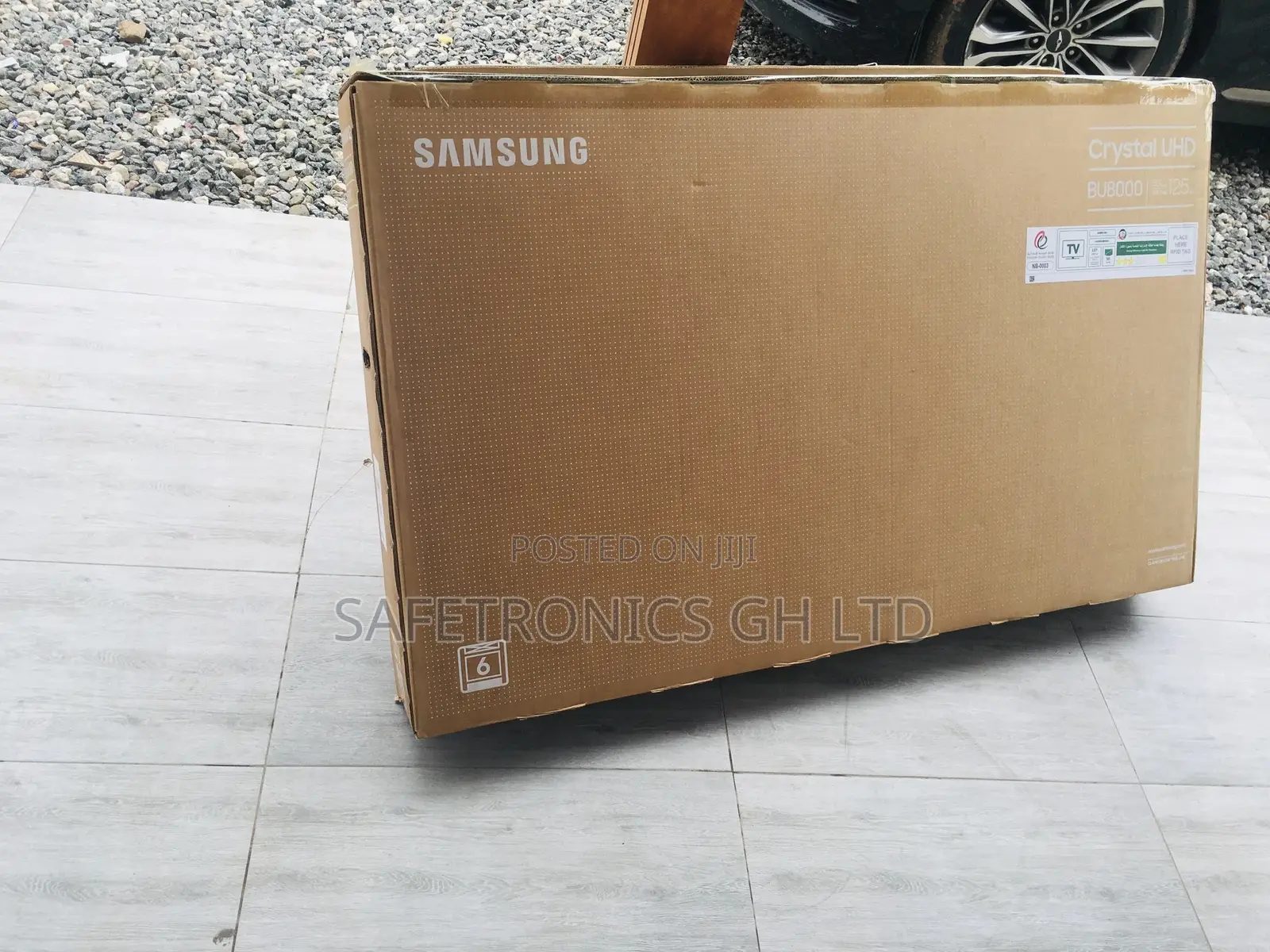 Neat Clear Samsung 50 Inches Glossy LED Tv 