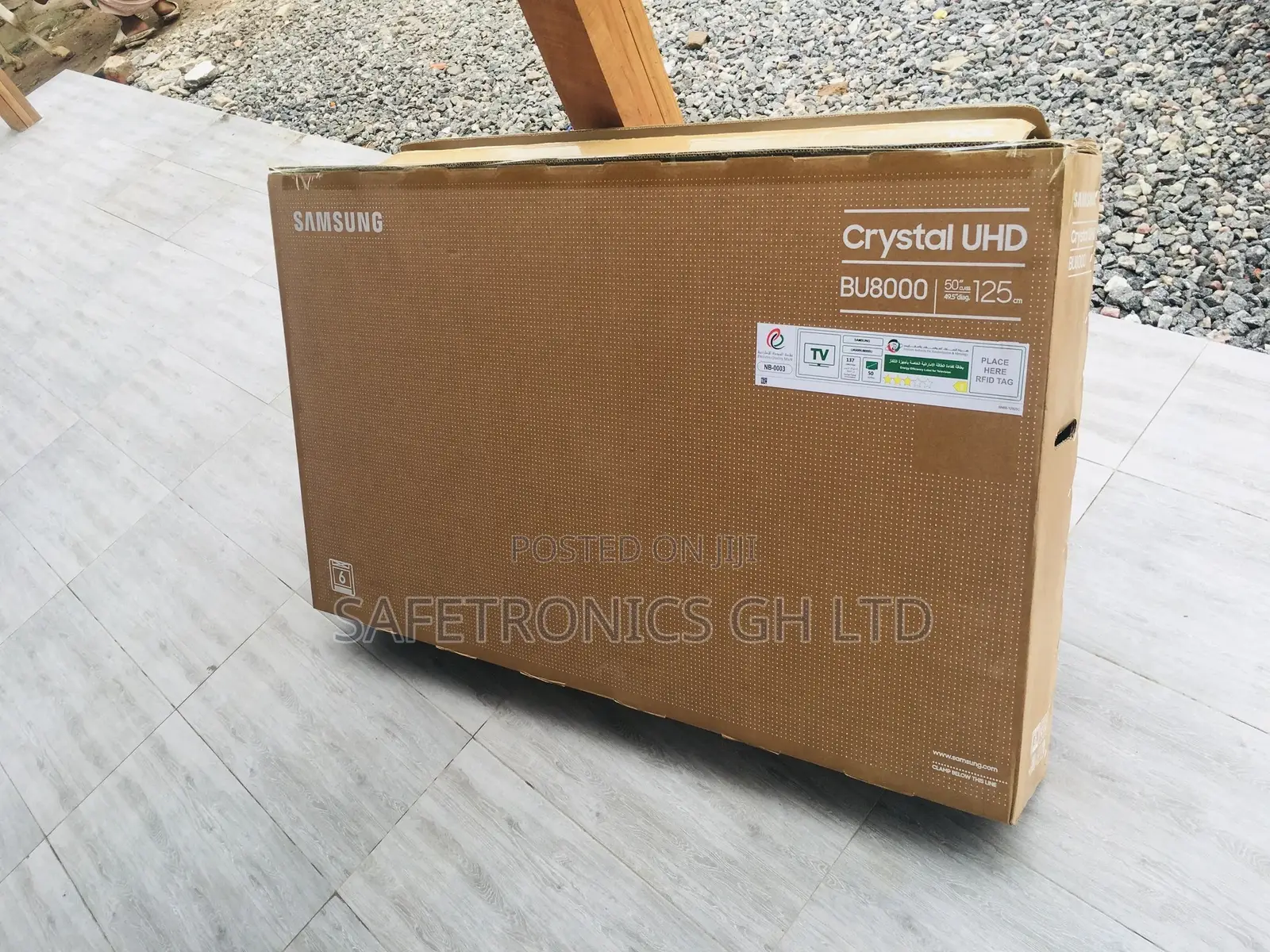 Neat Clear Samsung 50 Inches Glossy LED Tv 