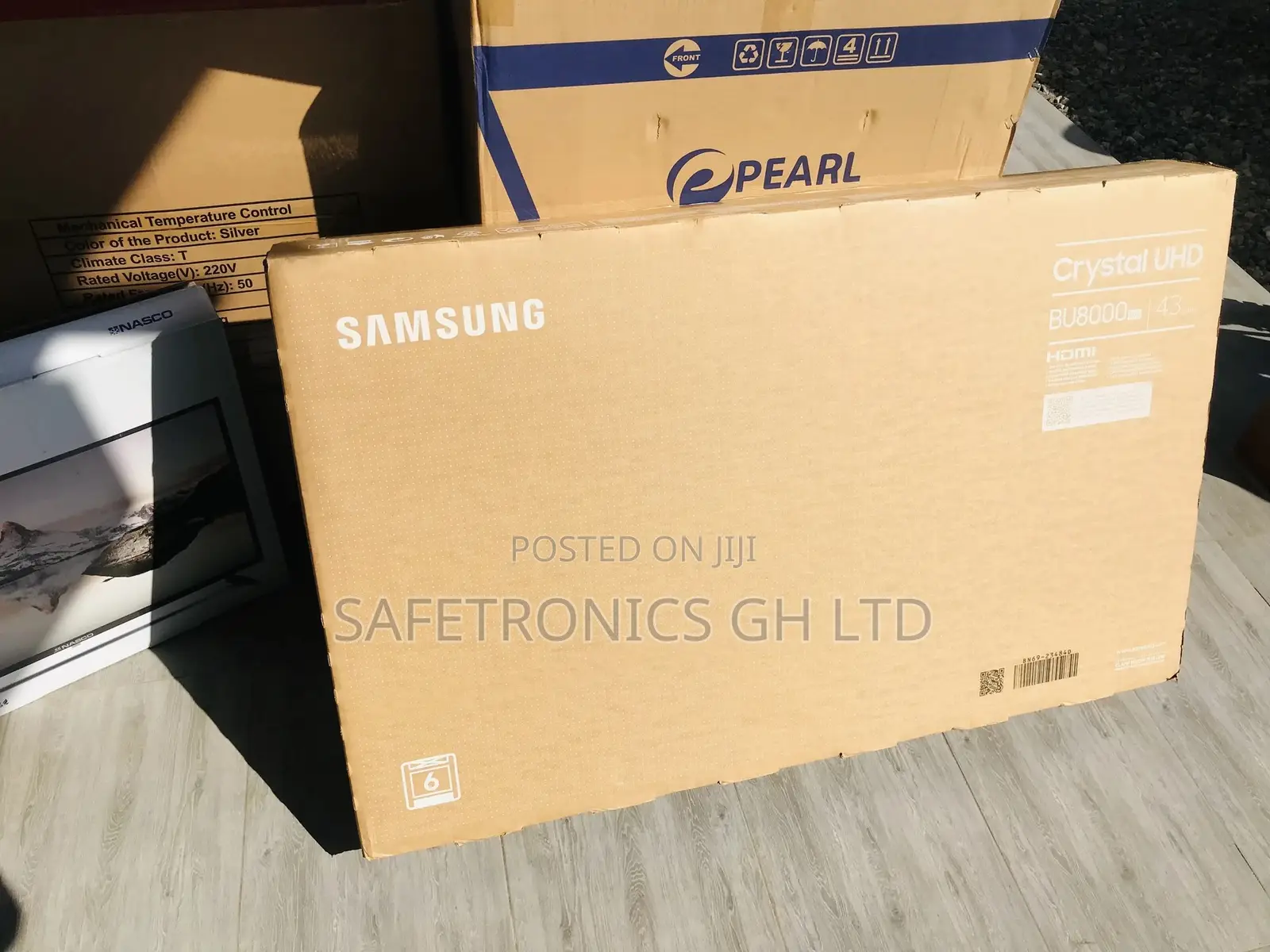 Samsung UHD Crystal BU80 43 Inches Glossy LED Tv