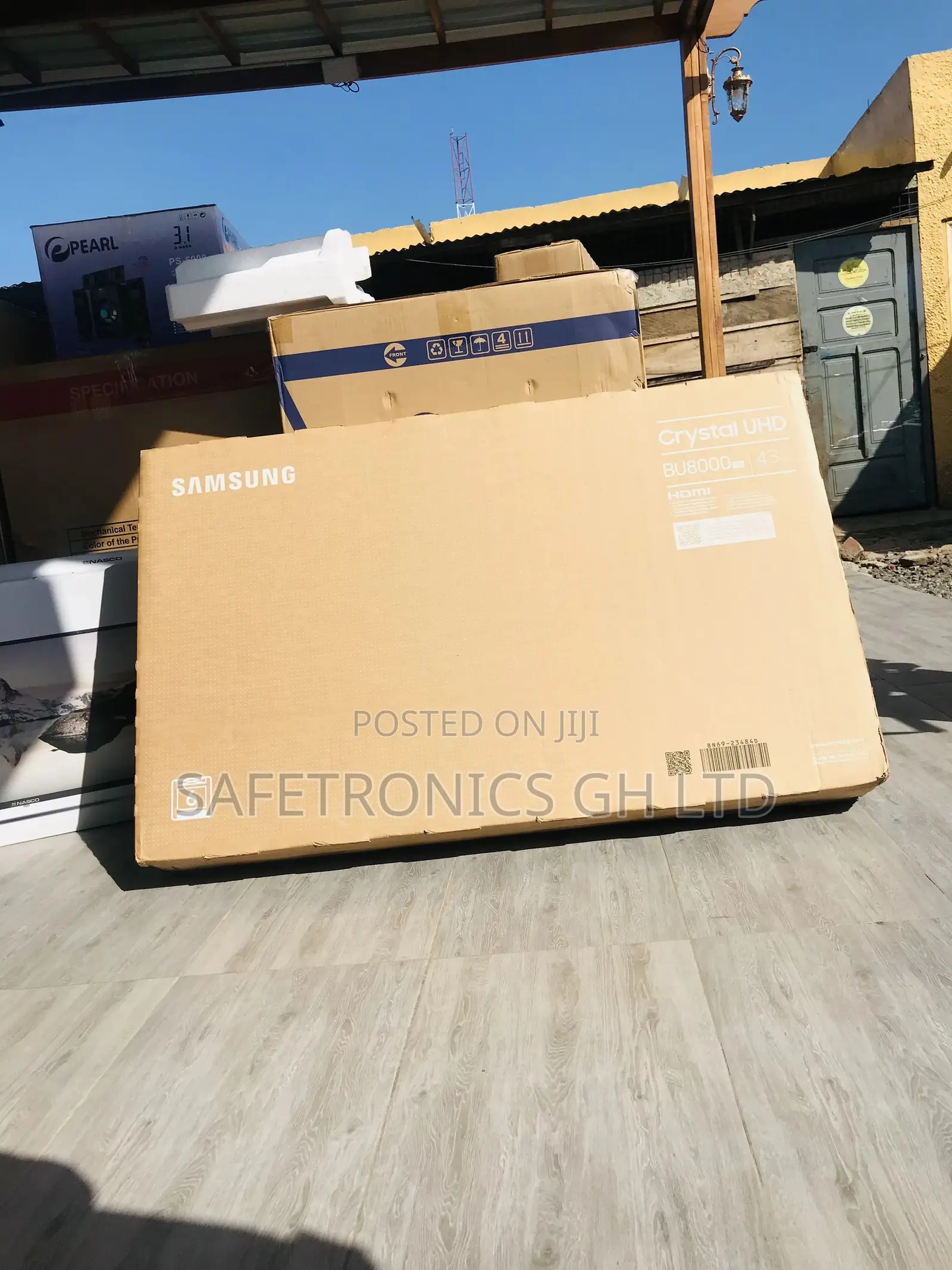 Samsung UHD Crystal BU80 43 Inches Glossy LED Tv