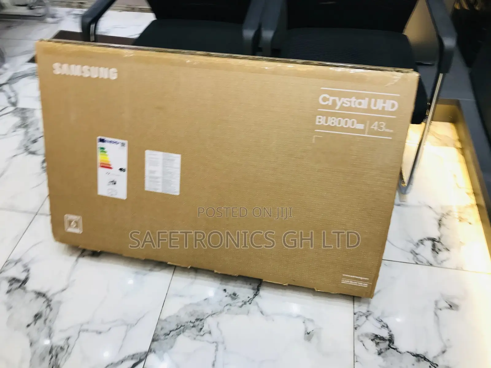 High Contrast Samsung Led Glossy 43 Inches Tv