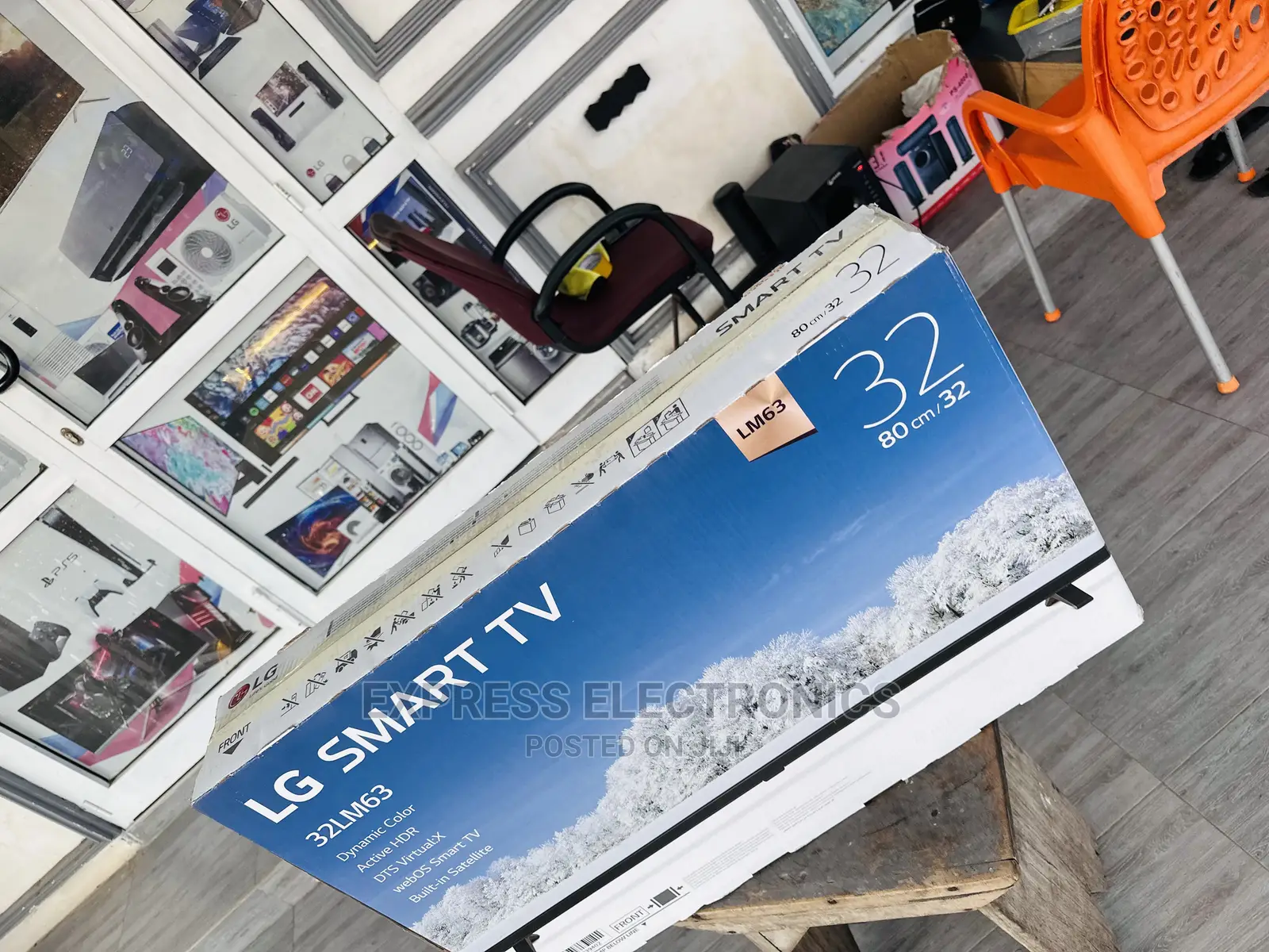 Built in Satellite Decoder LG Smart 32”Lm637 FHD