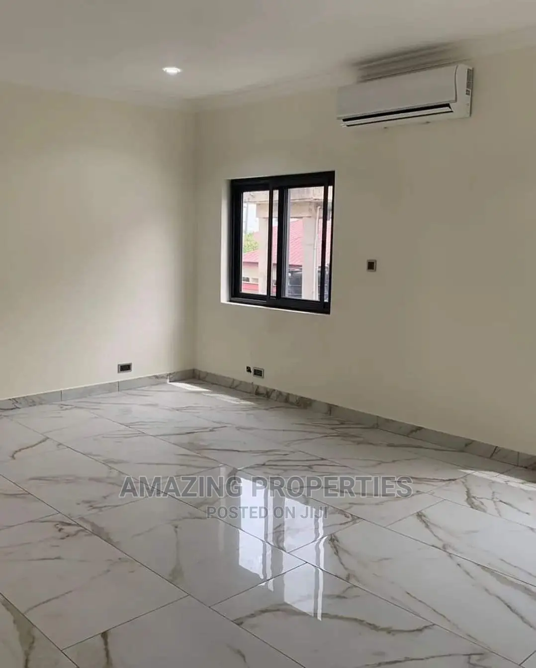 4bdrm House in 5 Bedroom House For for rent