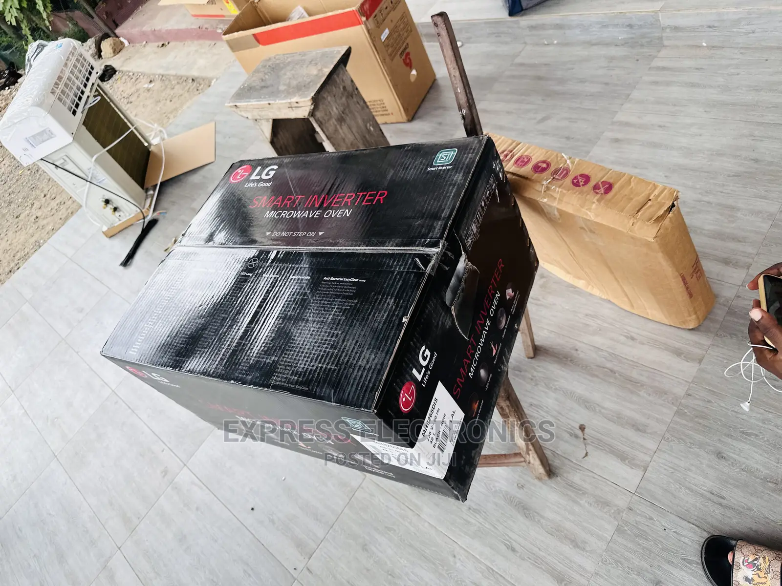 In Box Lg Ms8265dis Microwave