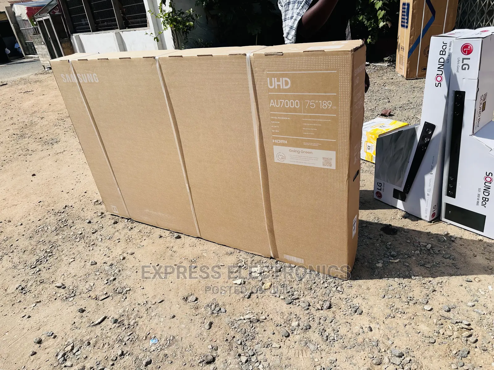 Smart Hub Slim UHD Dynamic Samsung 75”Au7100