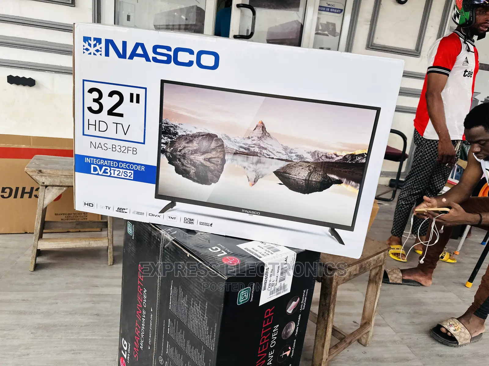 Integrated Satellite Decoder Nasco 32”Hd