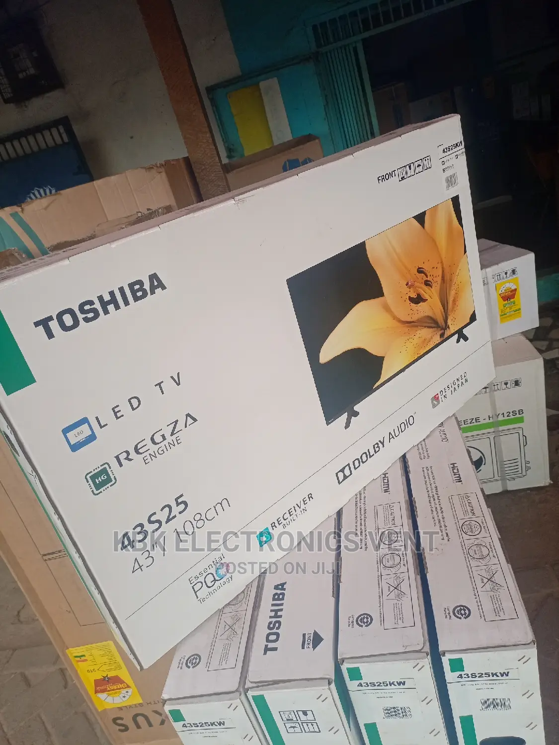 Toshiba 43" Flameless Satellite Digital Led Tv