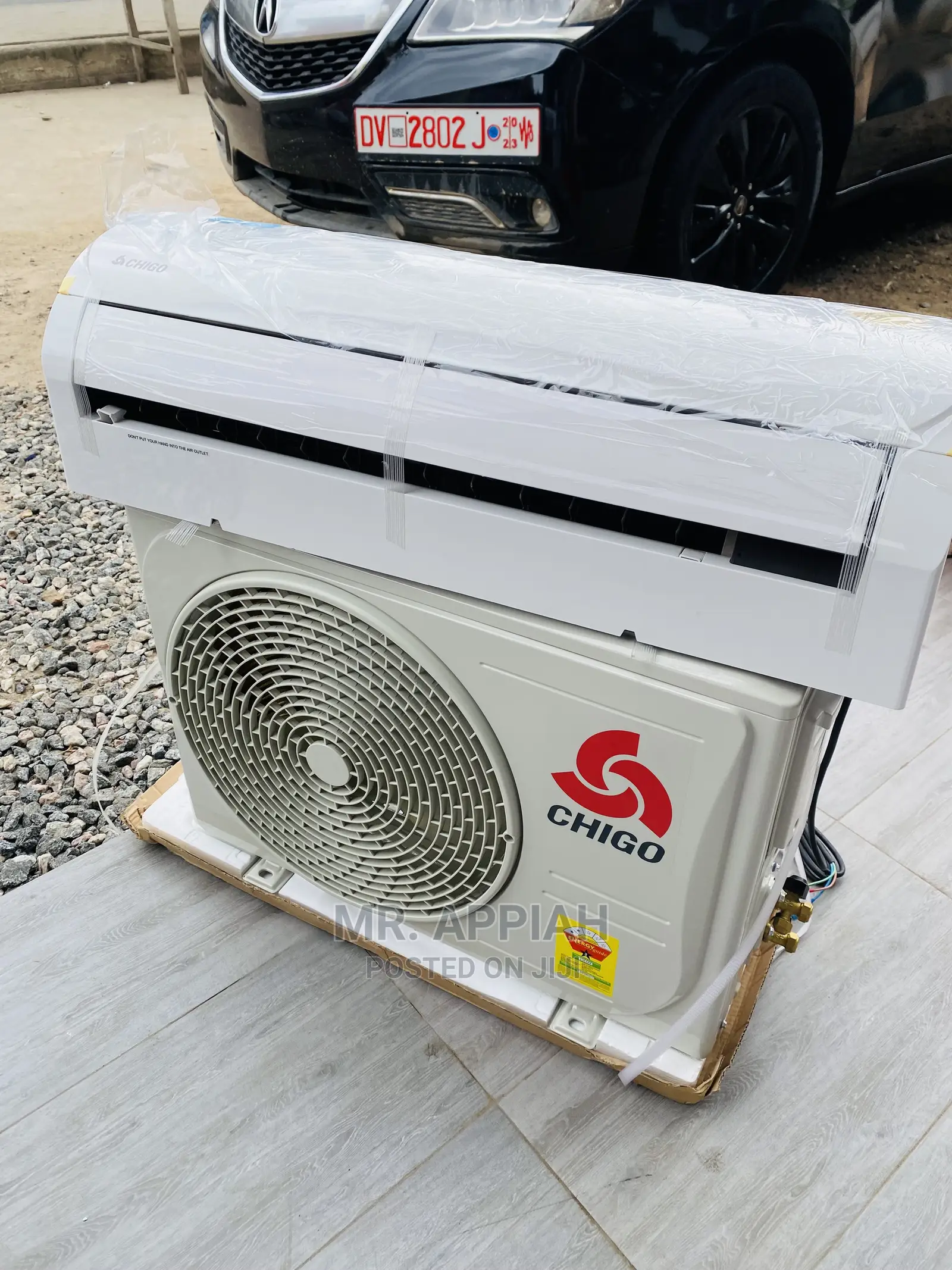 1 Quality Sleek Chigo Air Conditioner(1.5hp)