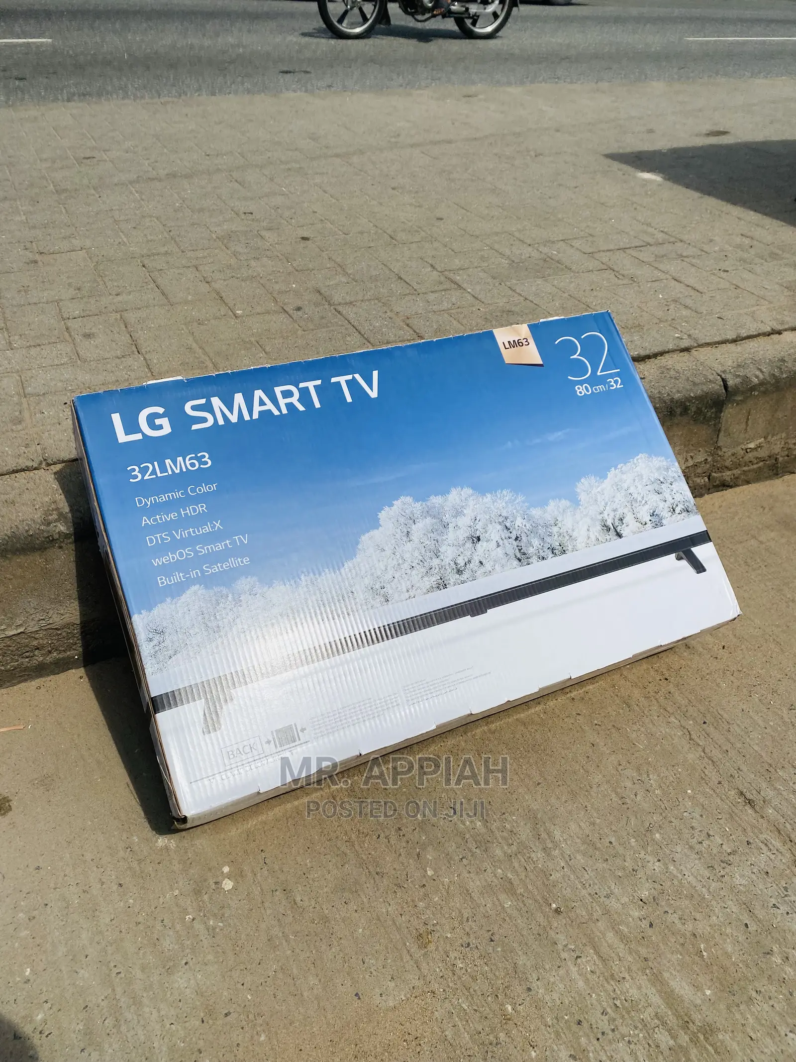 Enjoy Great  Discount on LG Lg32lm637 32 Inch Full HD Tv, 
