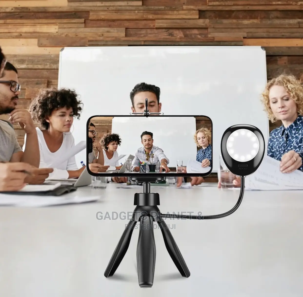 Mini Smartphone Selfie Studio With Tripod Stand and Lamp