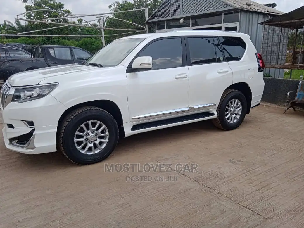 Car Rentals Service in Ghana . Hire a Car . Hire a Prado.