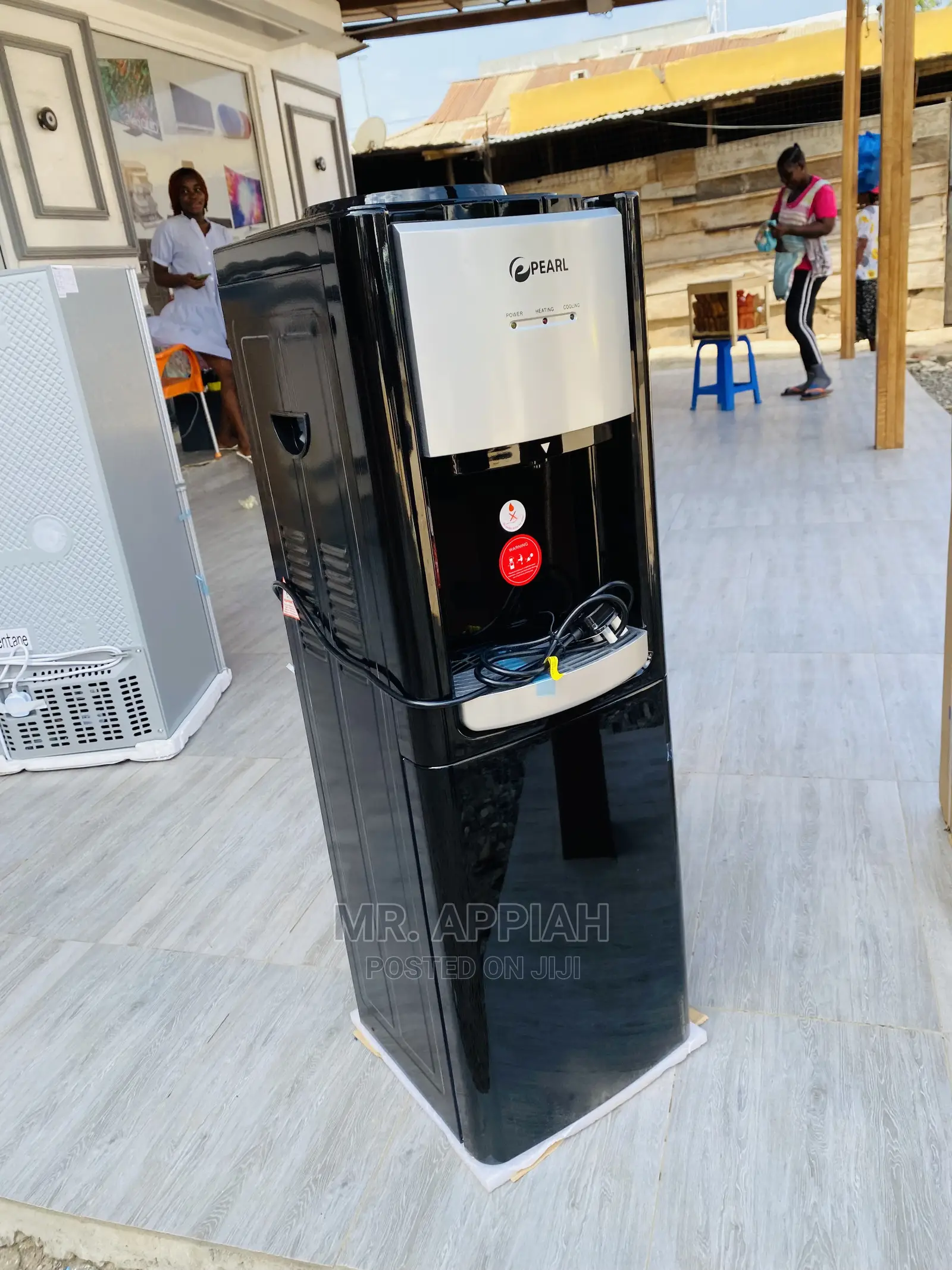 Eco-Friendly Pearl Hot/Cold(Black)Water Dispenser PWD 2008.