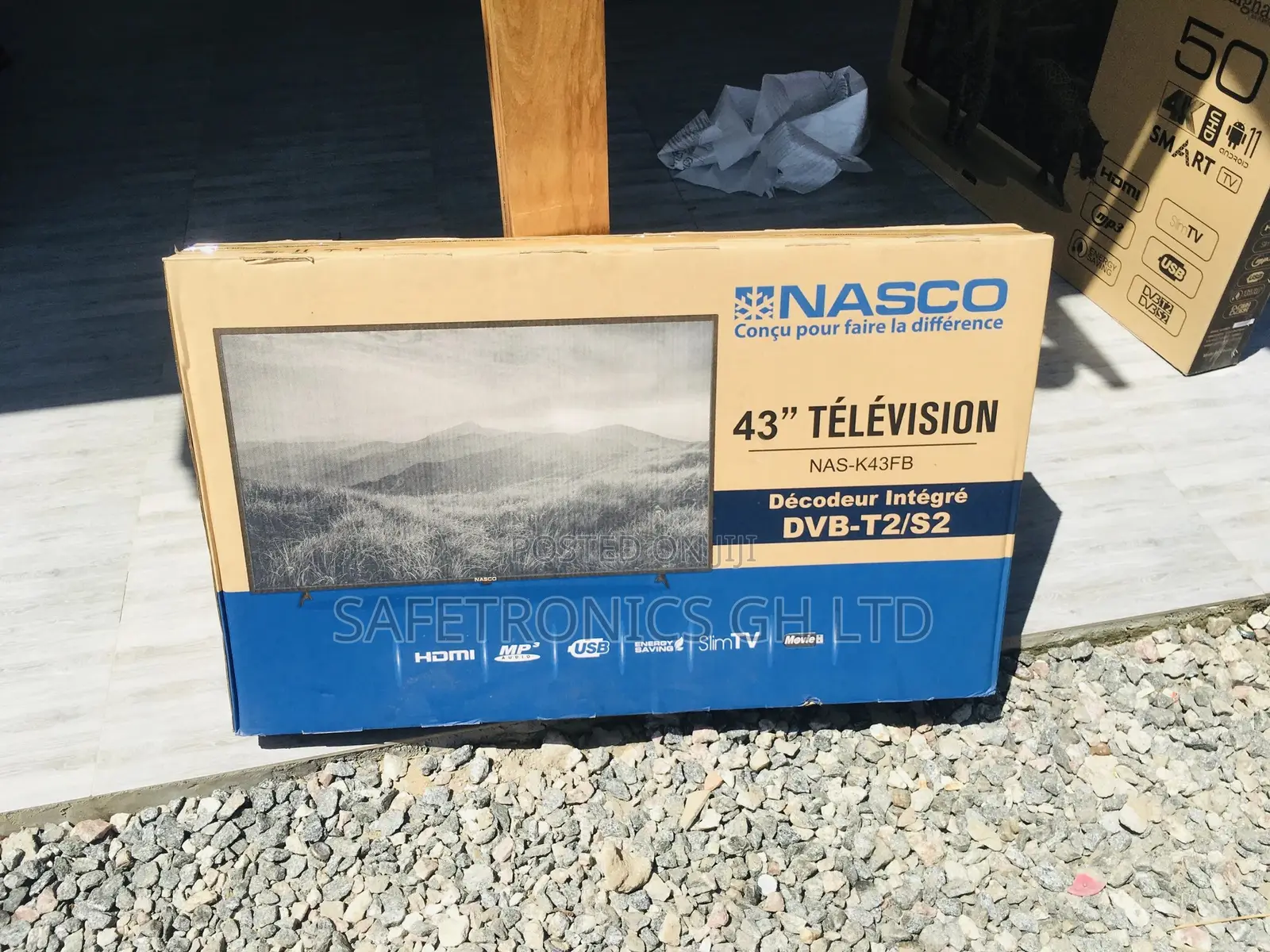 Essential LED Nasco Glossy 43 Inches Digital Tv