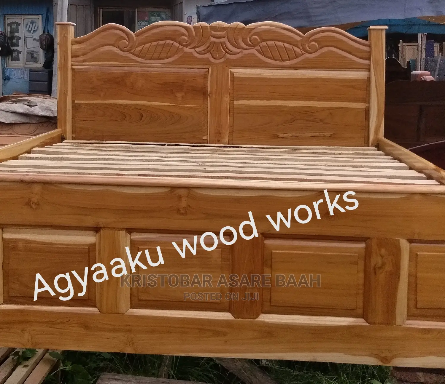 Quality Teak Wood Queens Bed With Drawer