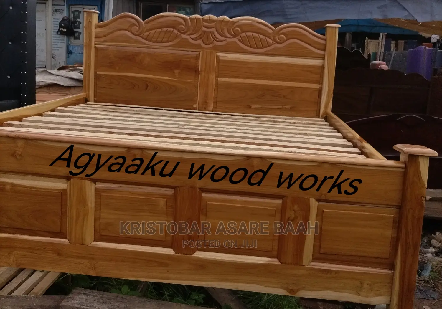 Quality Teak Wood Queens Bed With Drawer