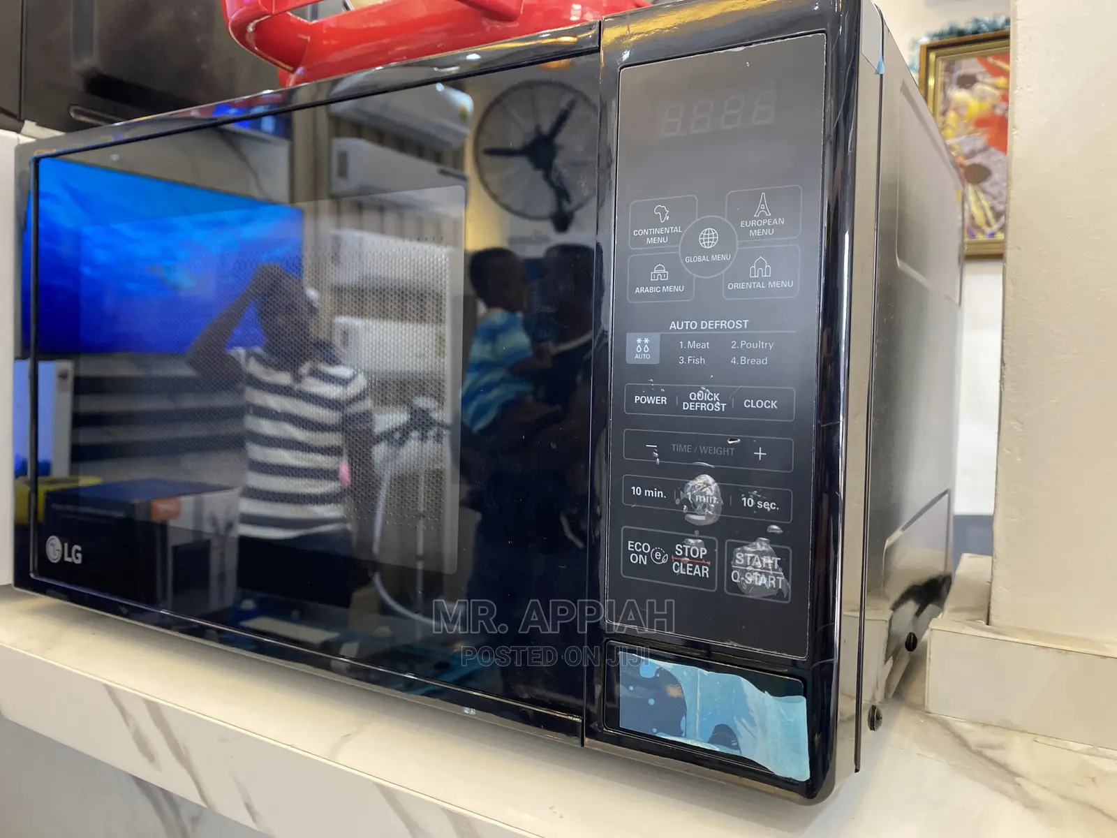 Extremely Quality LG 20ltr Microwave at Best Deal MS2042DB.