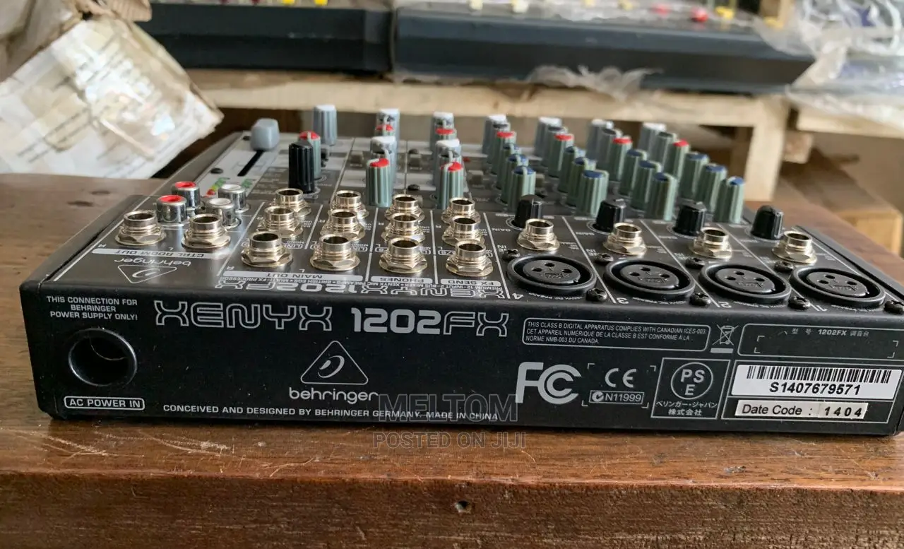 Behringer Xenyx 1202FX Raw Studio Mixer