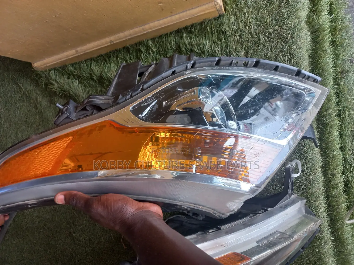 Ford Explorer Head Light