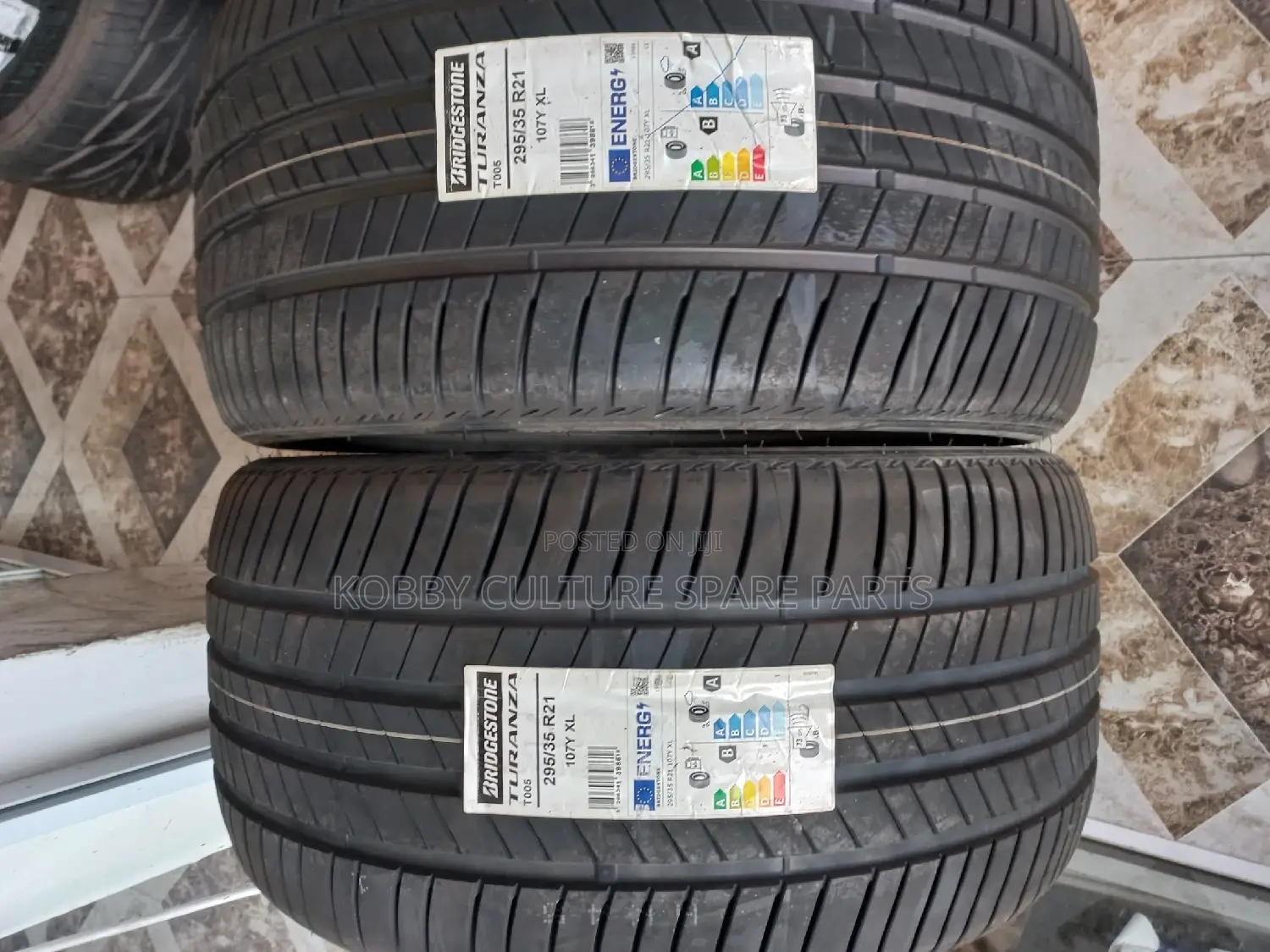 Bridgestone 295/35 R21