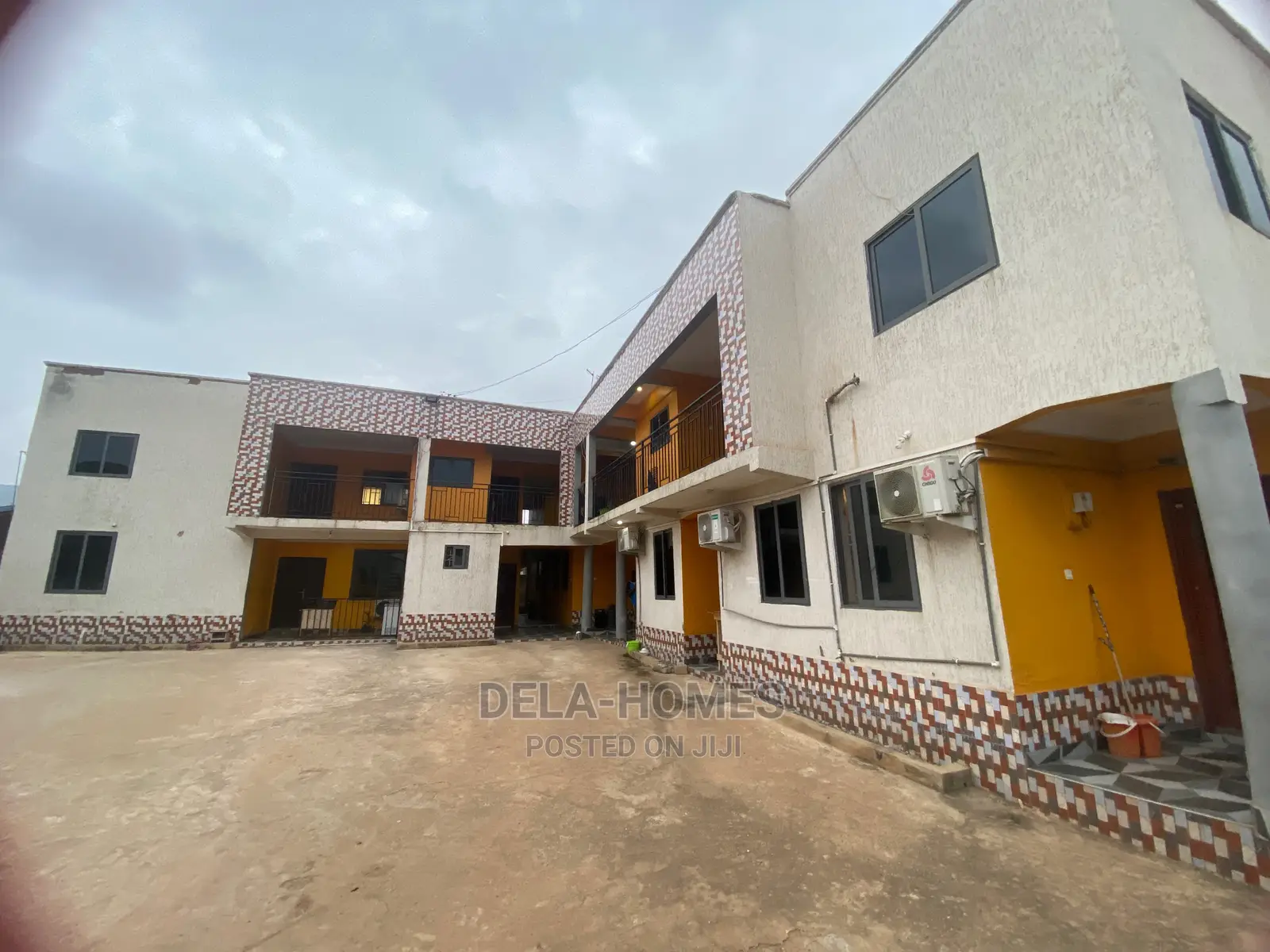 Chamber N Hall Sc for Rent at Lakeside Estate.