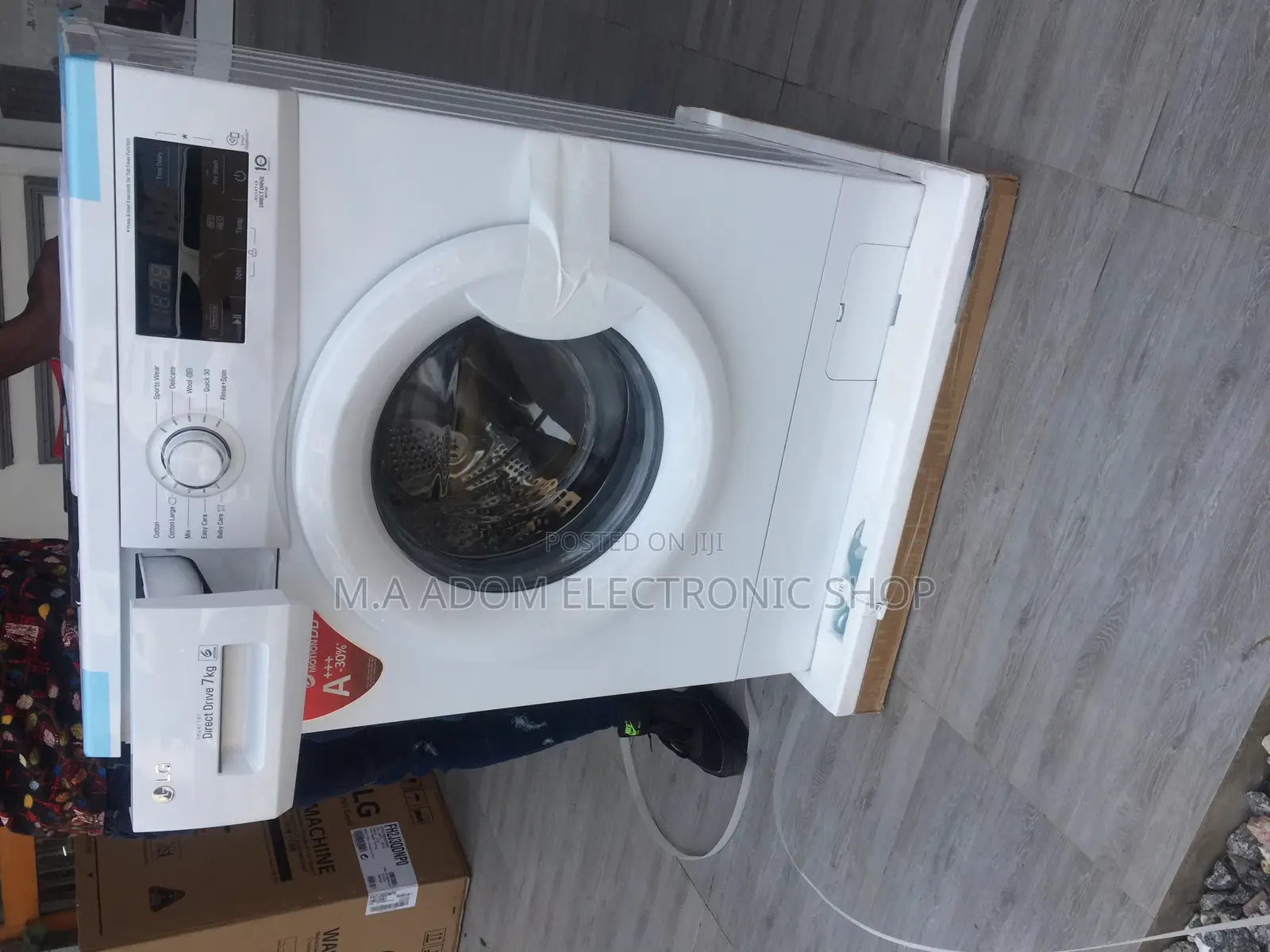 First Class LG FH2J3QDNP0 7kg Automatic Washing Machine