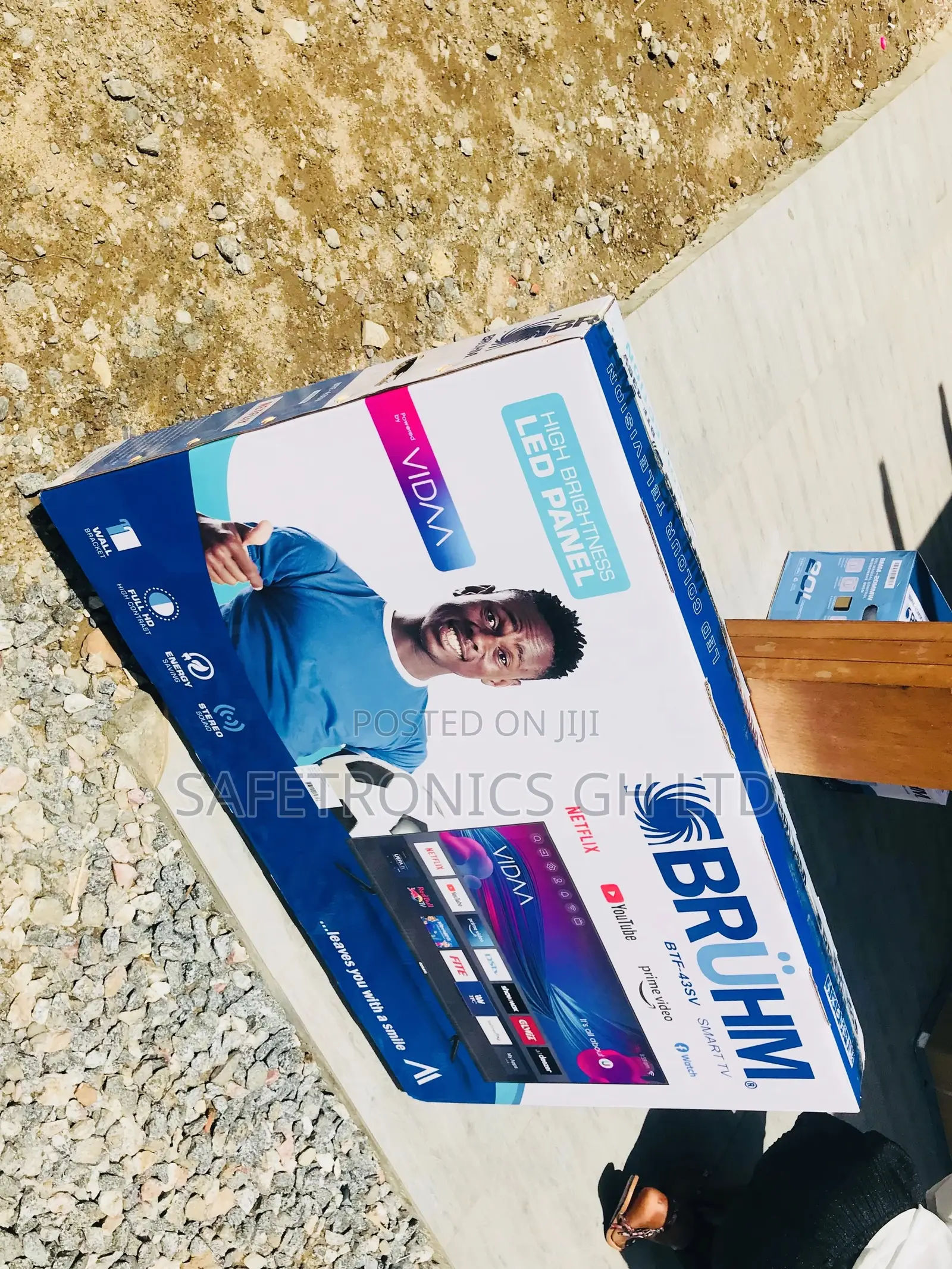 Long Lasting Durability 43 Inches Glossy Bruhm LED Tv 
