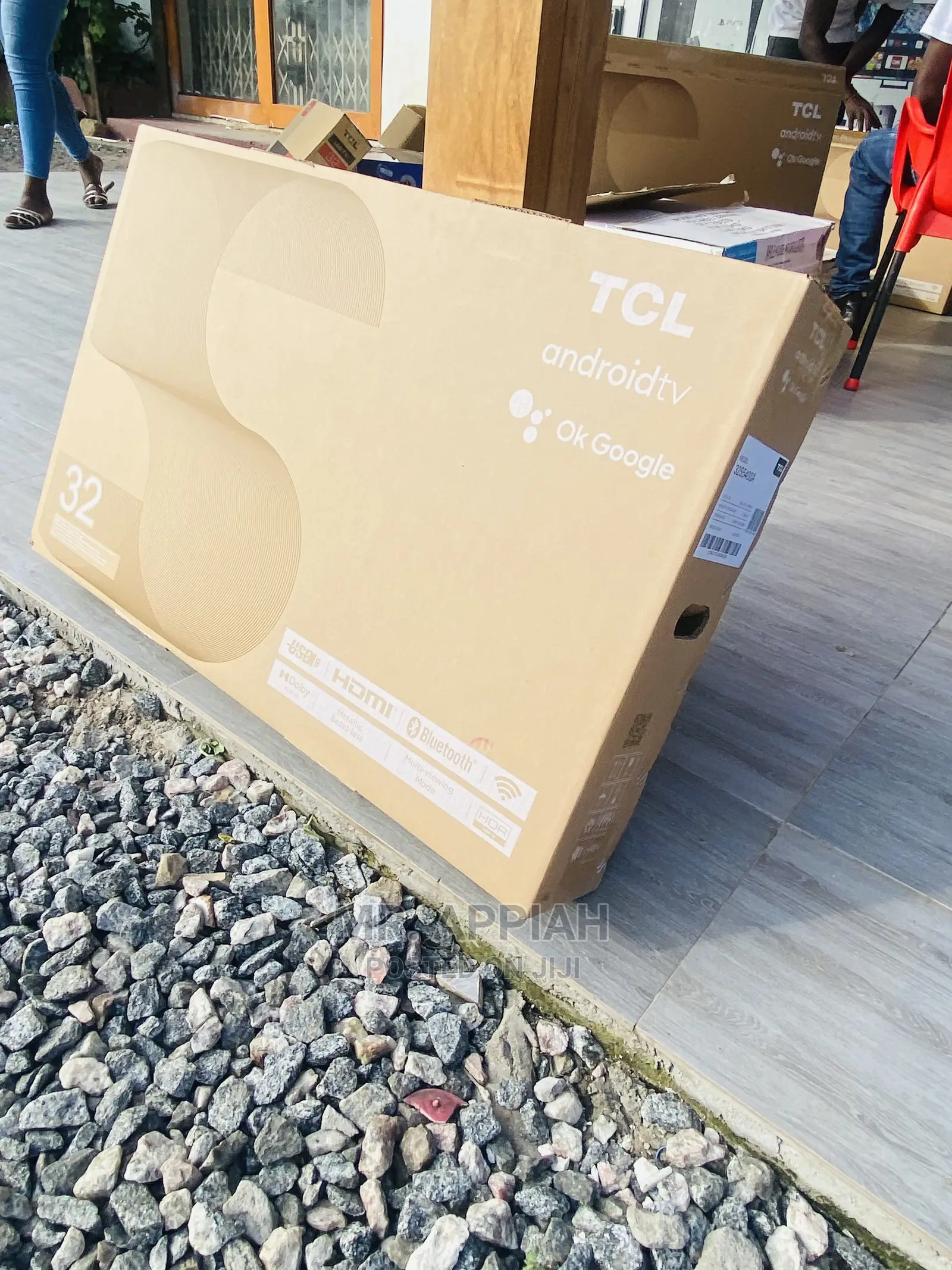 Classic Design TCL 32S5400 a UHD Smart Android Tv(32 Inch)