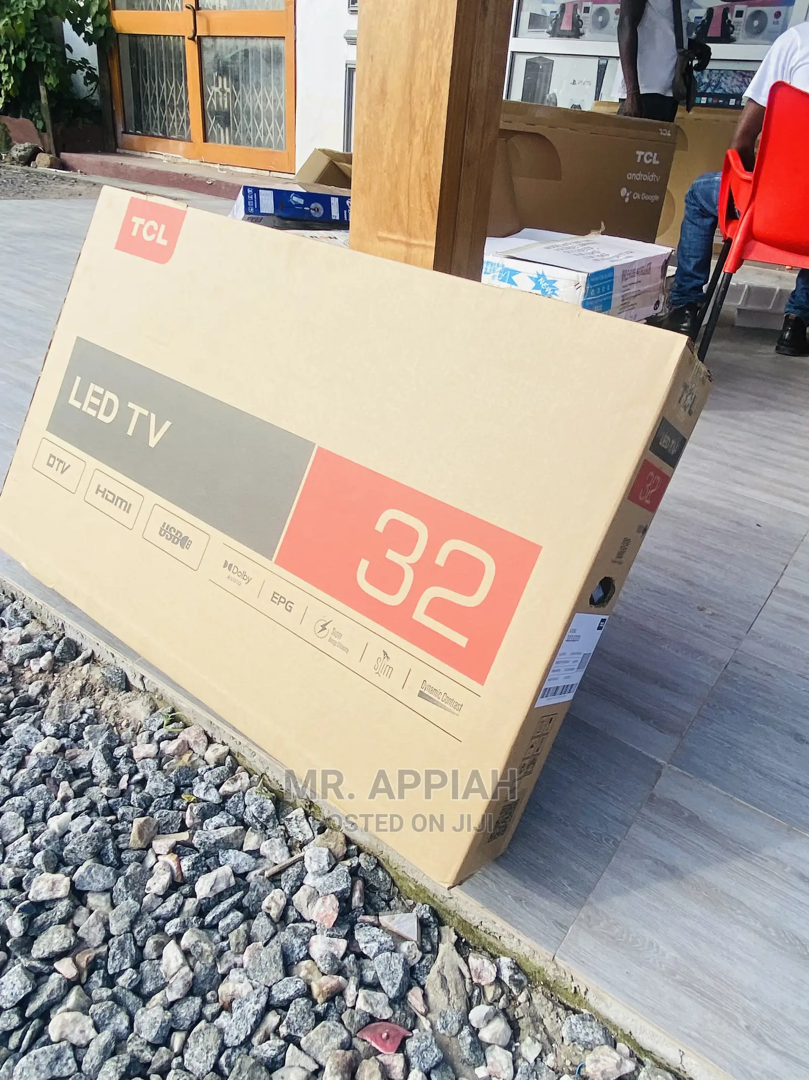 Fast, Reliable Affordable TCL(32D3200)32” Smart LED Tv
