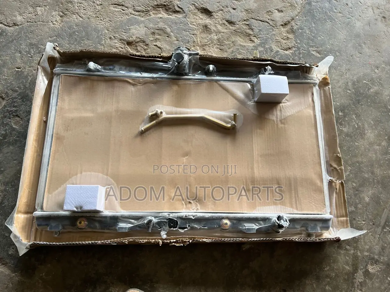 Toyota Camry Spider Radiator Water Tank 2012 2013 2014