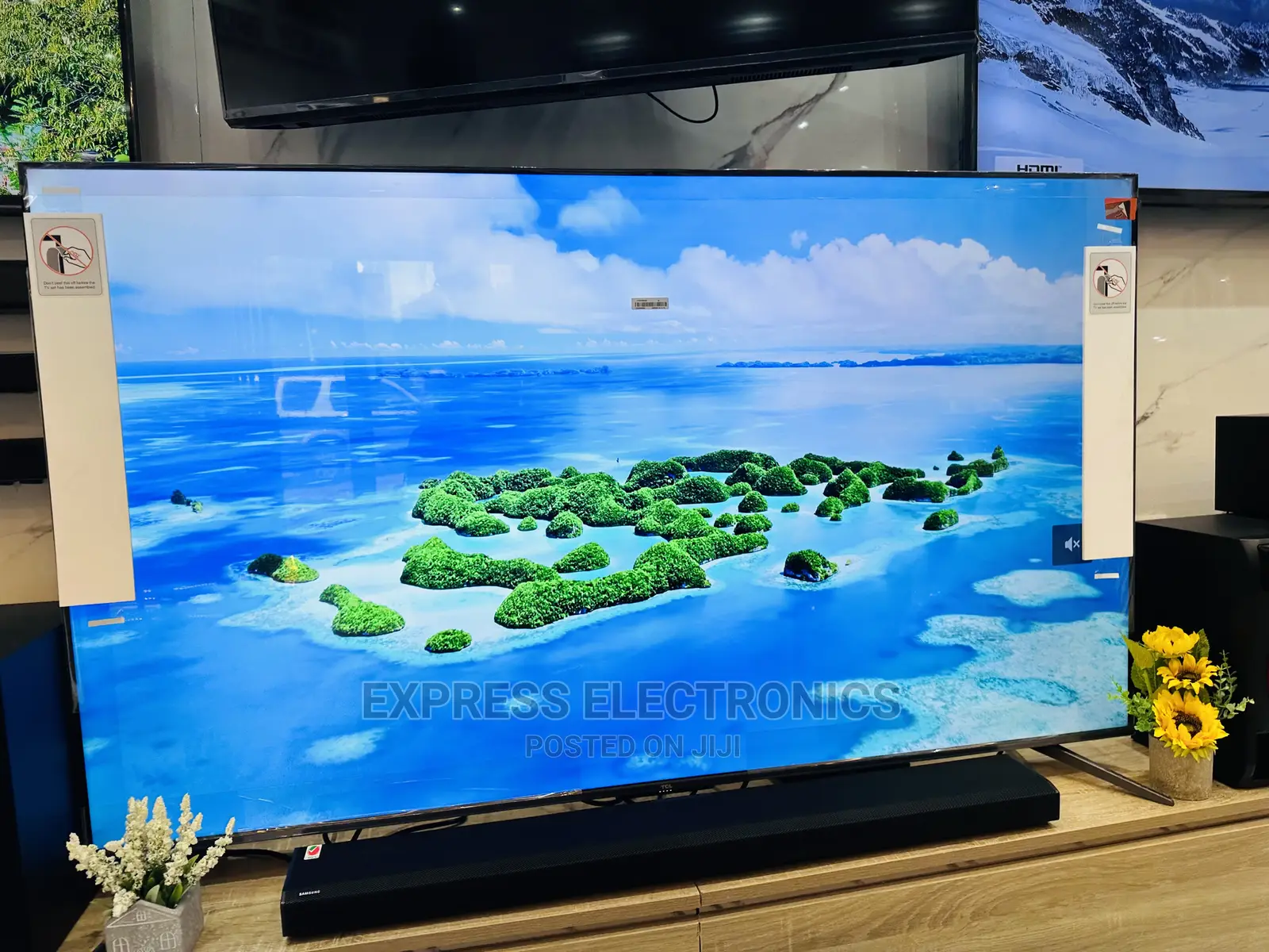 Crisper Dialogue UHD Smart TCL 50”P635 Tv