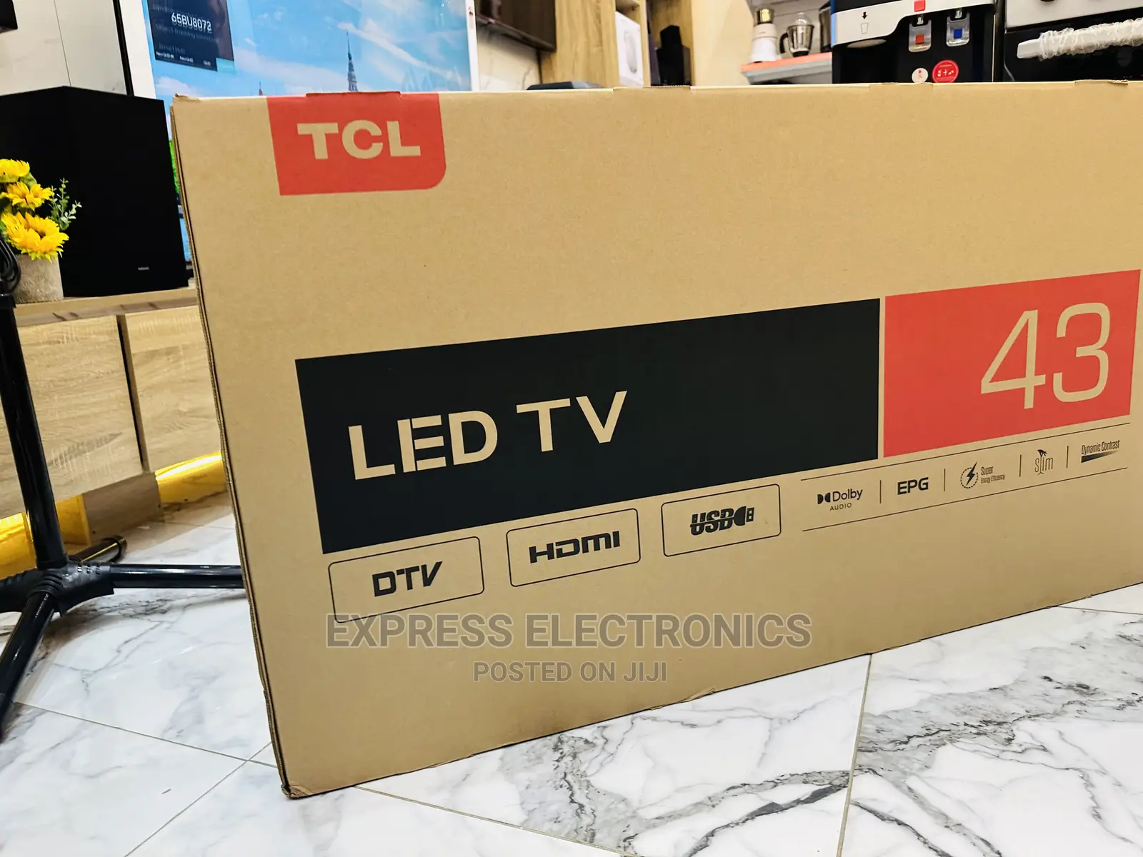 Glossy Black Slim TCL 43D3200 Satellite Display Digital